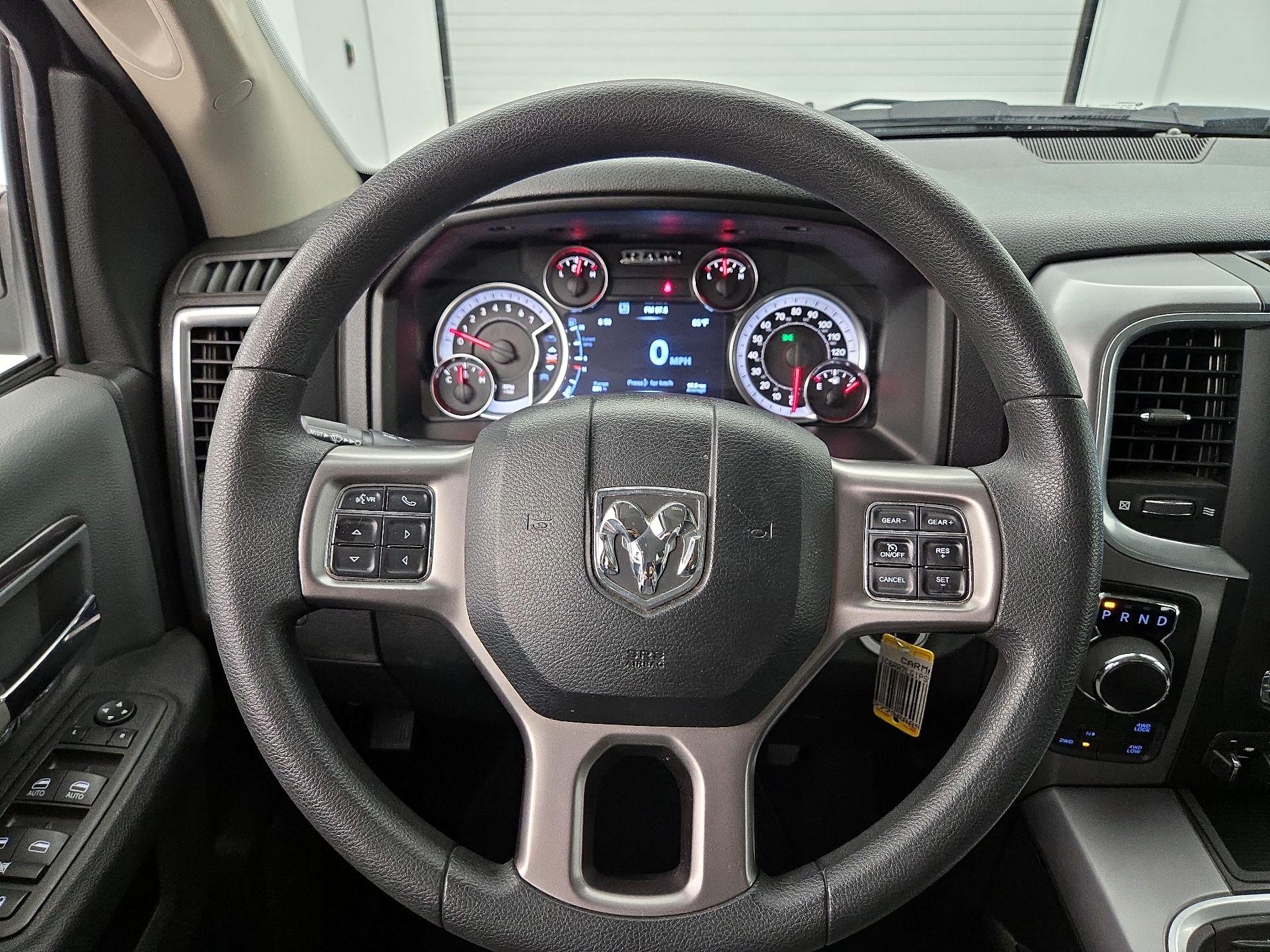 Thumbnail: 2023 RAM 1500 Classic - 10