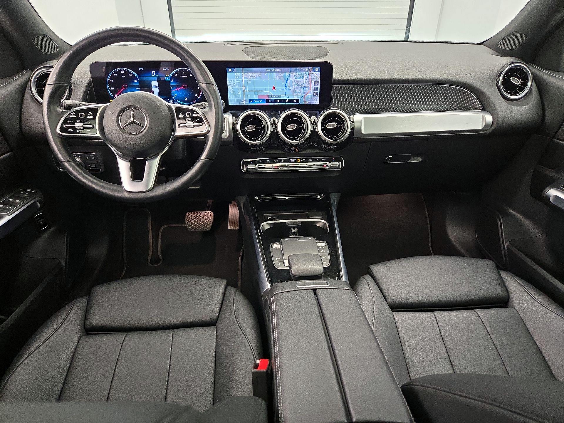 Thumbnail: 2023 Mercedes-Benz GLB - 9
