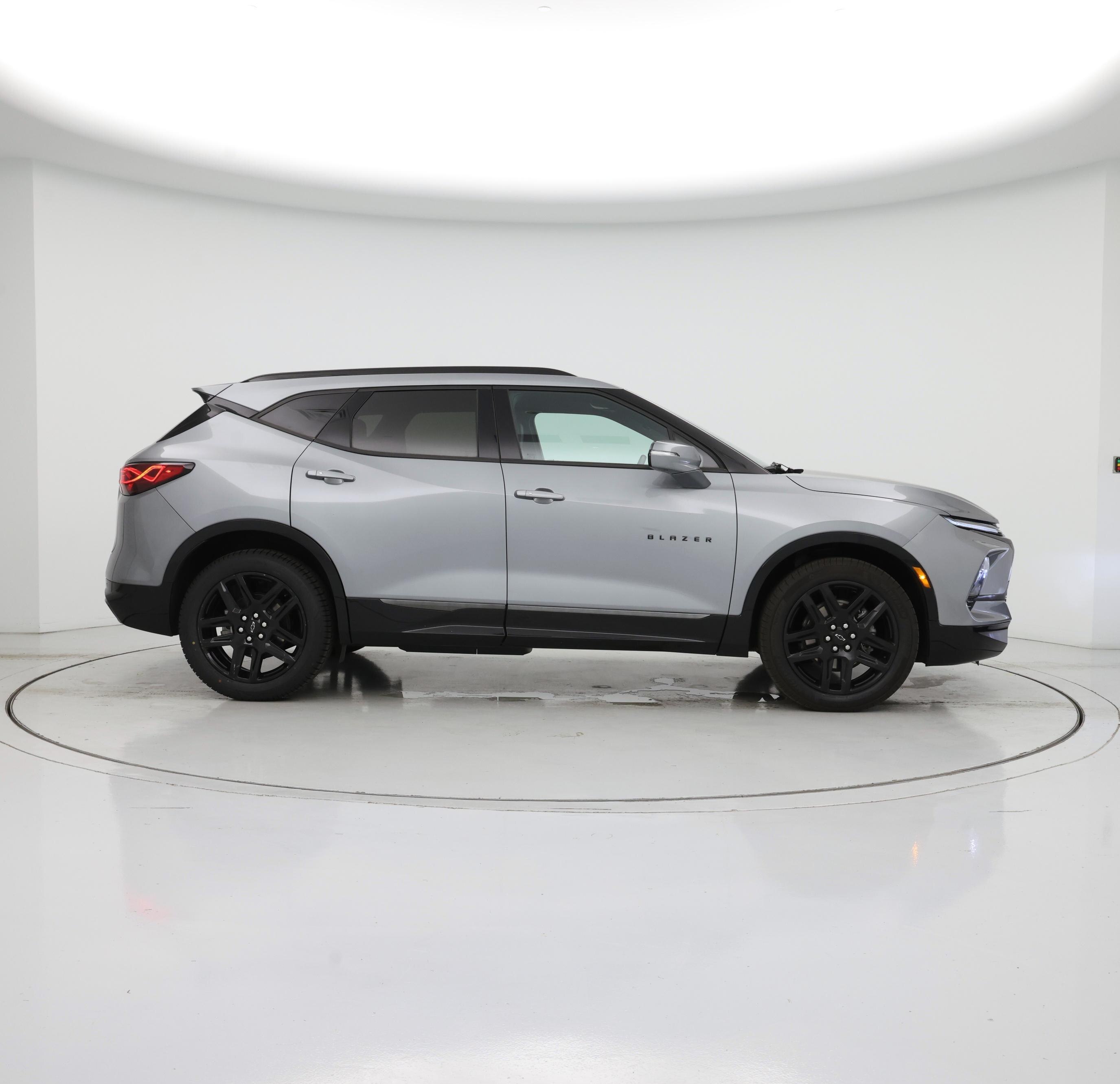 Thumbnail: 2023 Chevrolet Blazer - 7