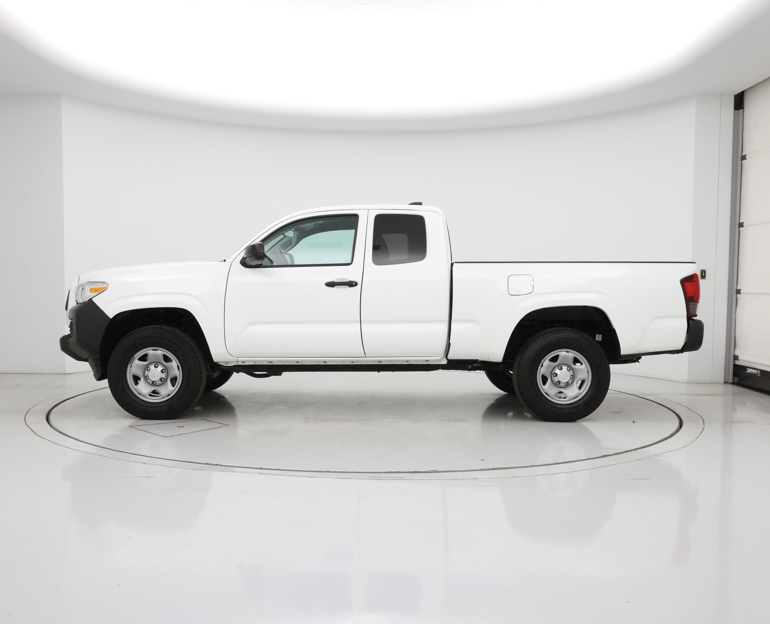 Thumbnail: 2023 Toyota Tacoma - 3