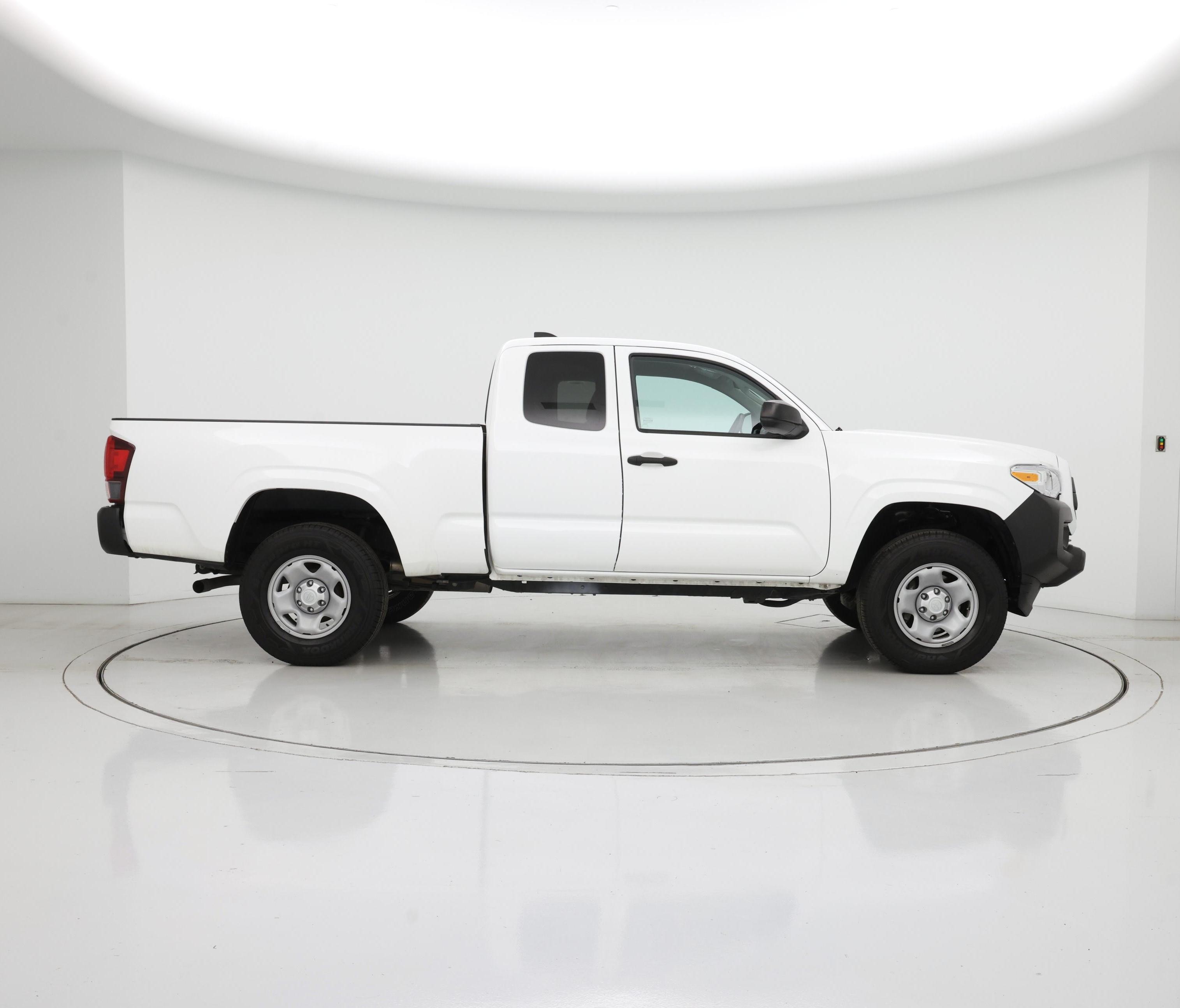 Thumbnail: 2023 Toyota Tacoma - 7