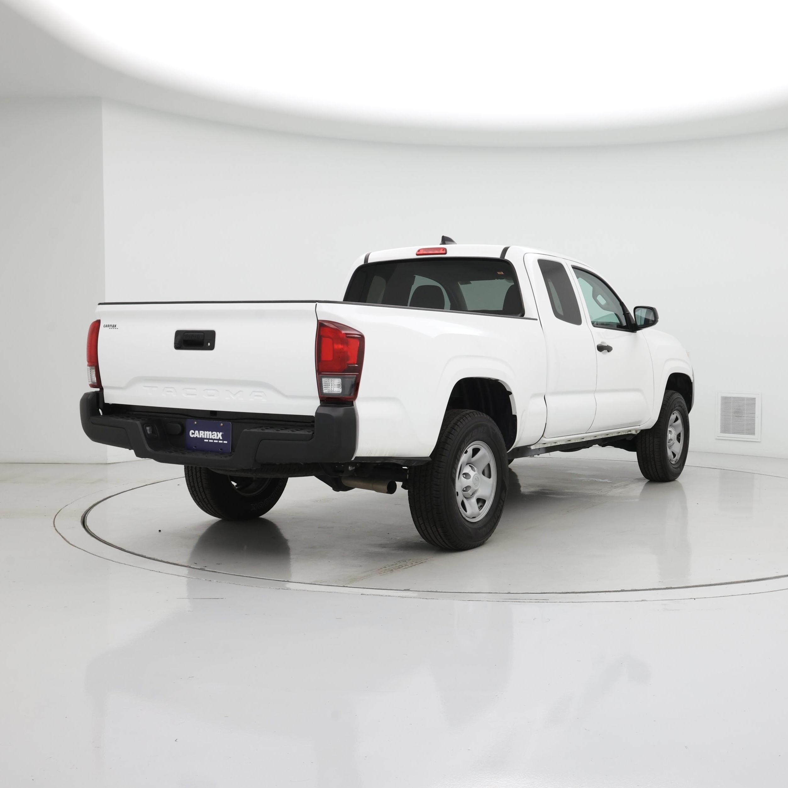 Thumbnail: 2023 Toyota Tacoma - 8