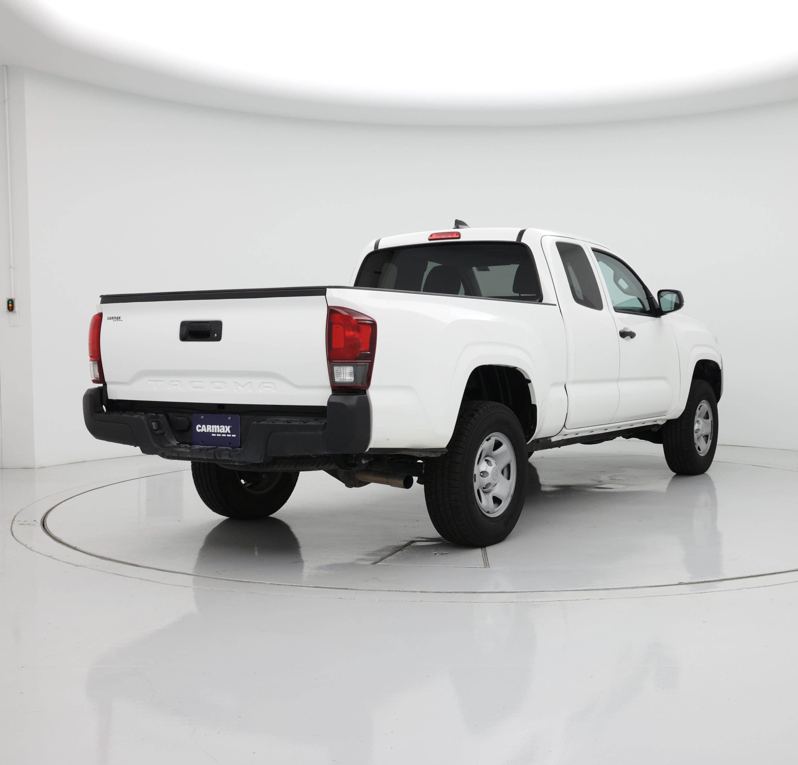 Thumbnail: 2023 Toyota Tacoma - 8