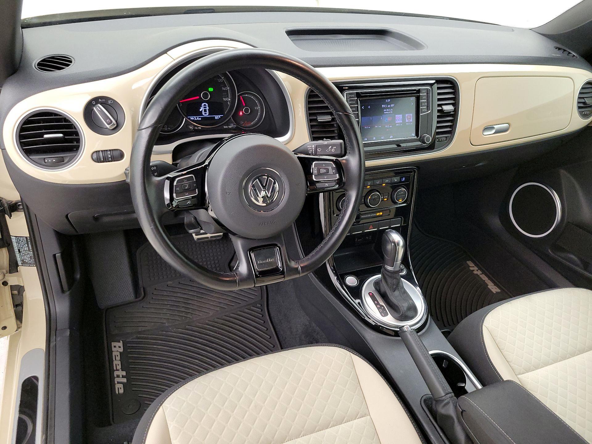 Thumbnail: 2019 Volkswagen Beetle - 9