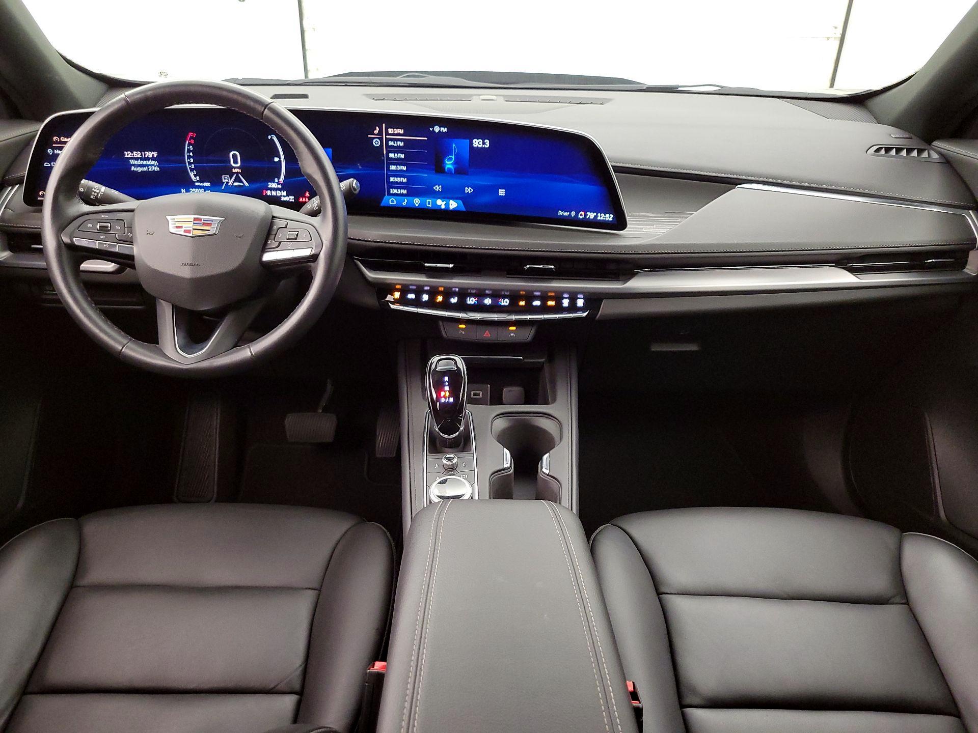 Thumbnail: 2024 Cadillac XT4 - 9