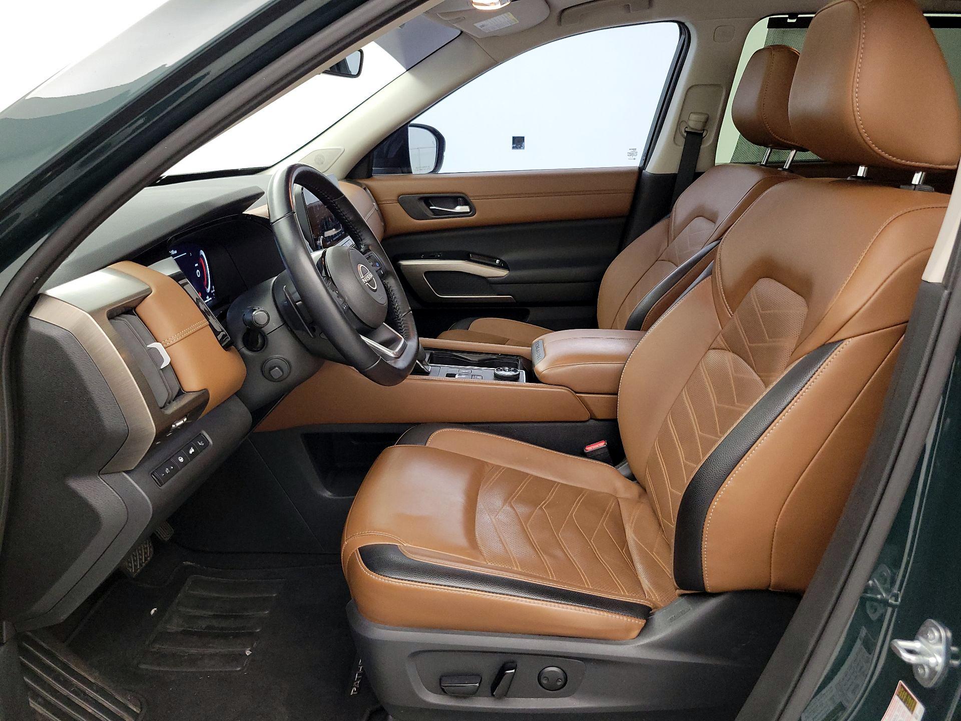 Thumbnail: 2023 Nissan Pathfinder - 11