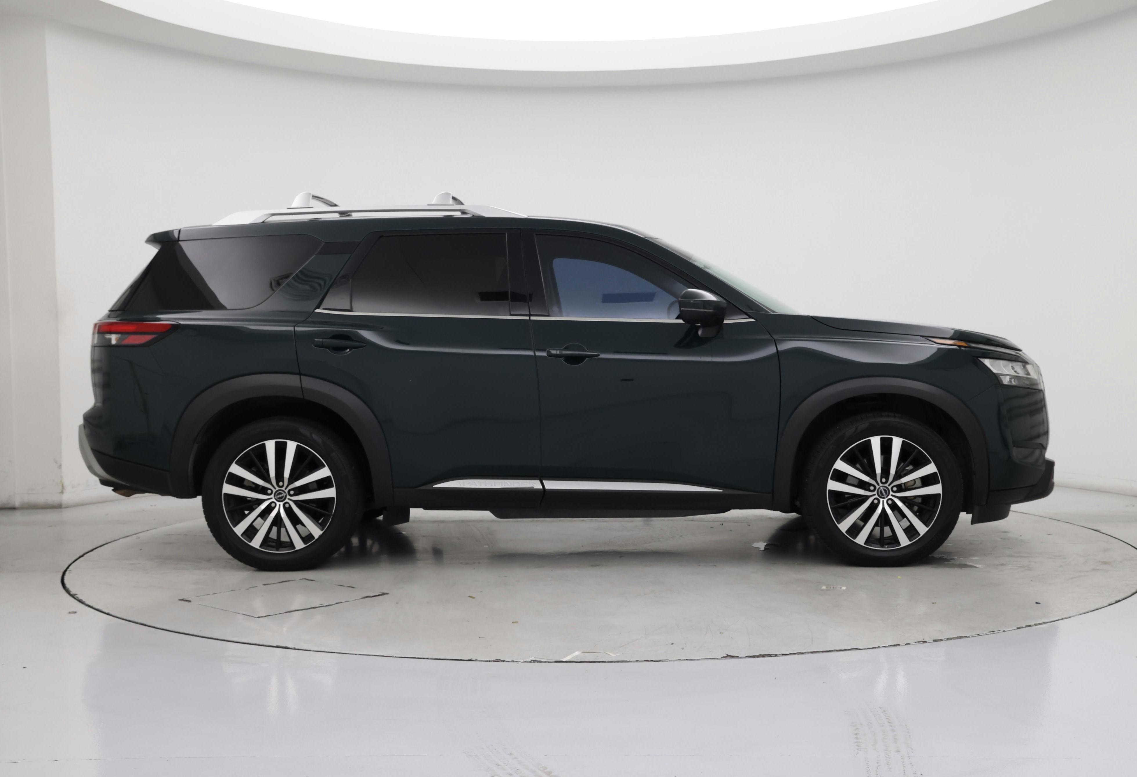 Thumbnail: 2023 Nissan Pathfinder - 7
