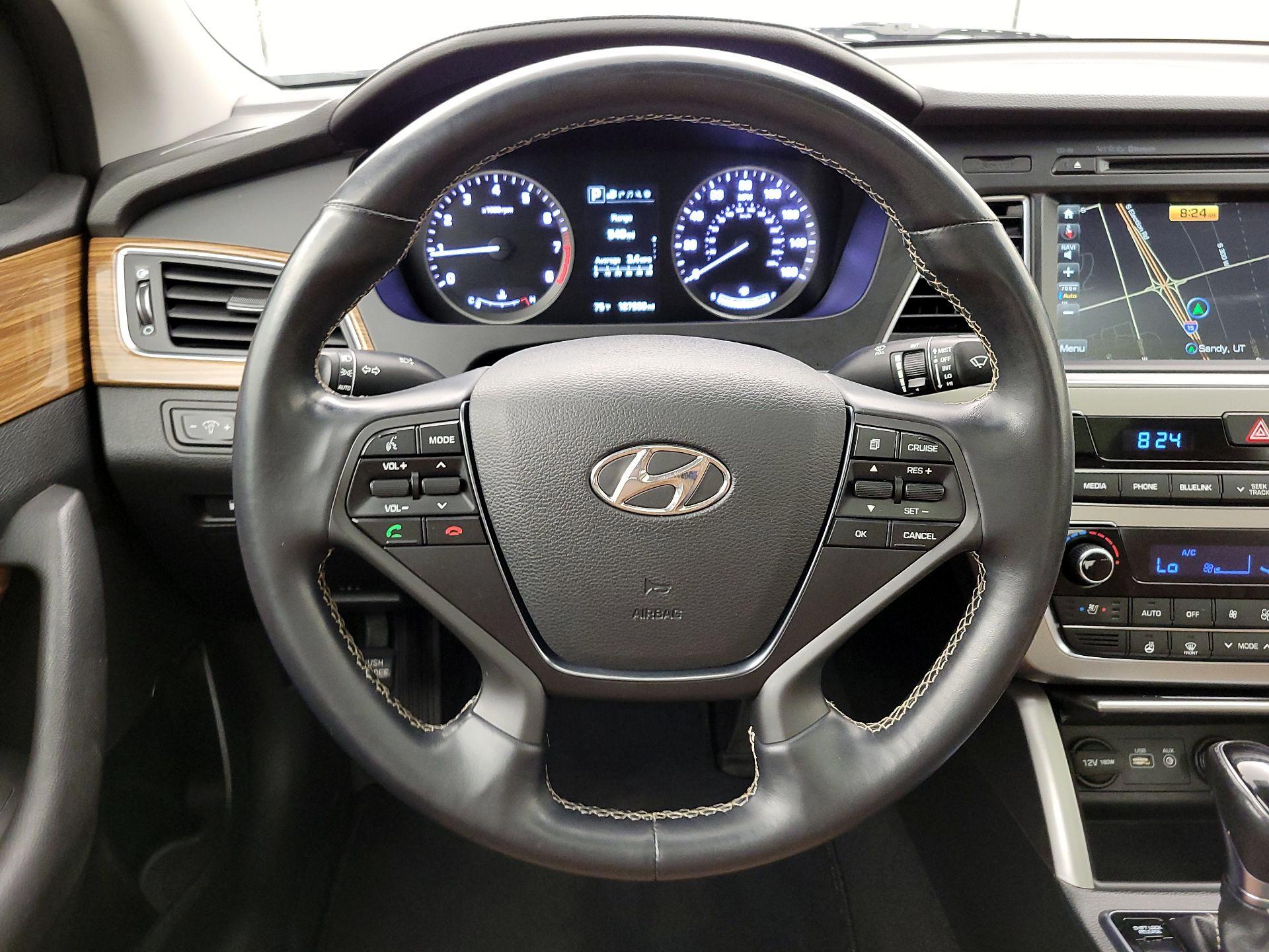 Thumbnail: 2015 Hyundai Sonata - 10