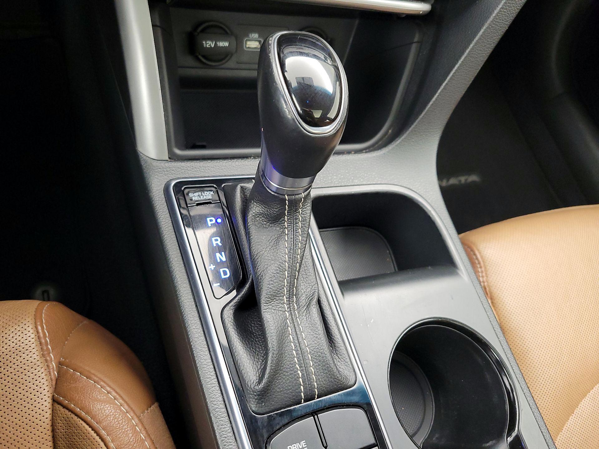 Thumbnail: 2015 Hyundai Sonata - 18