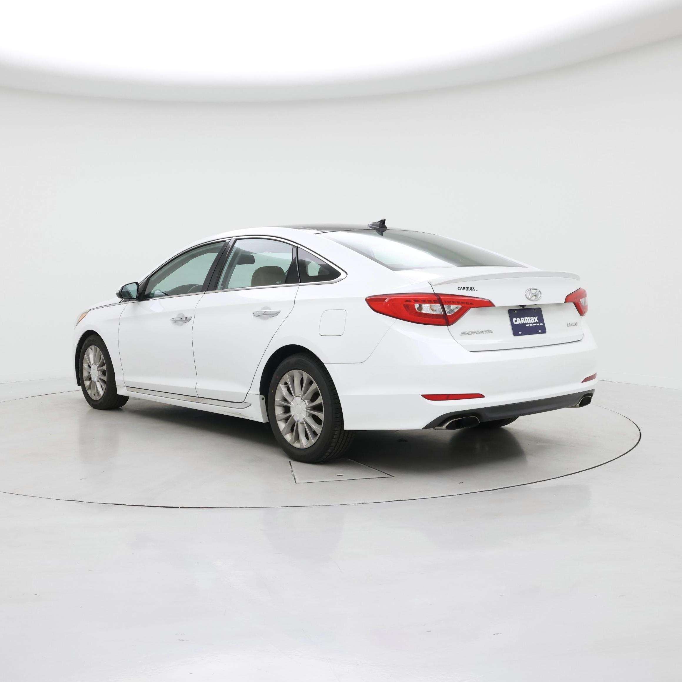 Thumbnail: 2015 Hyundai Sonata - 2