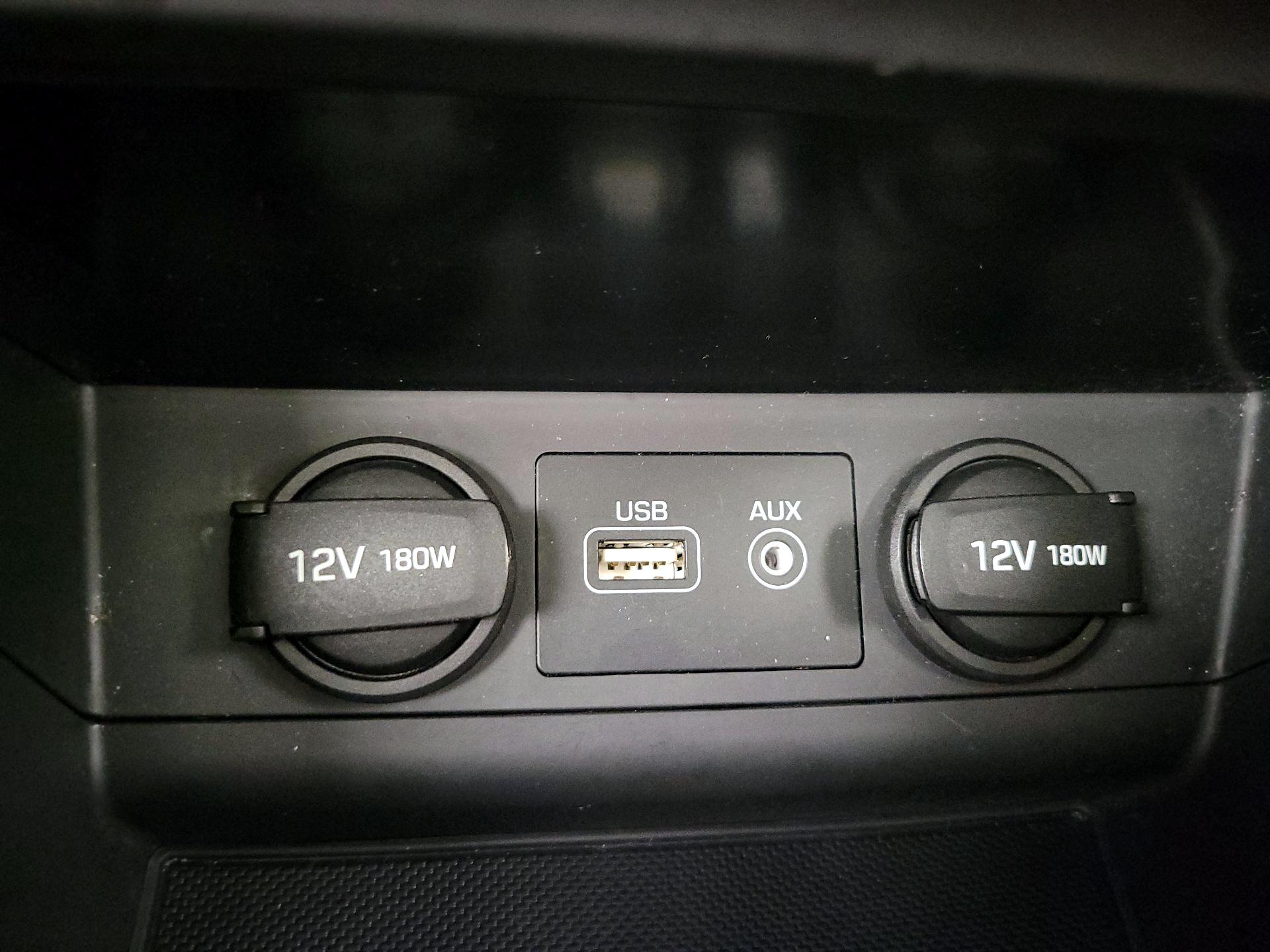 Thumbnail: 2015 Hyundai Sonata - 19