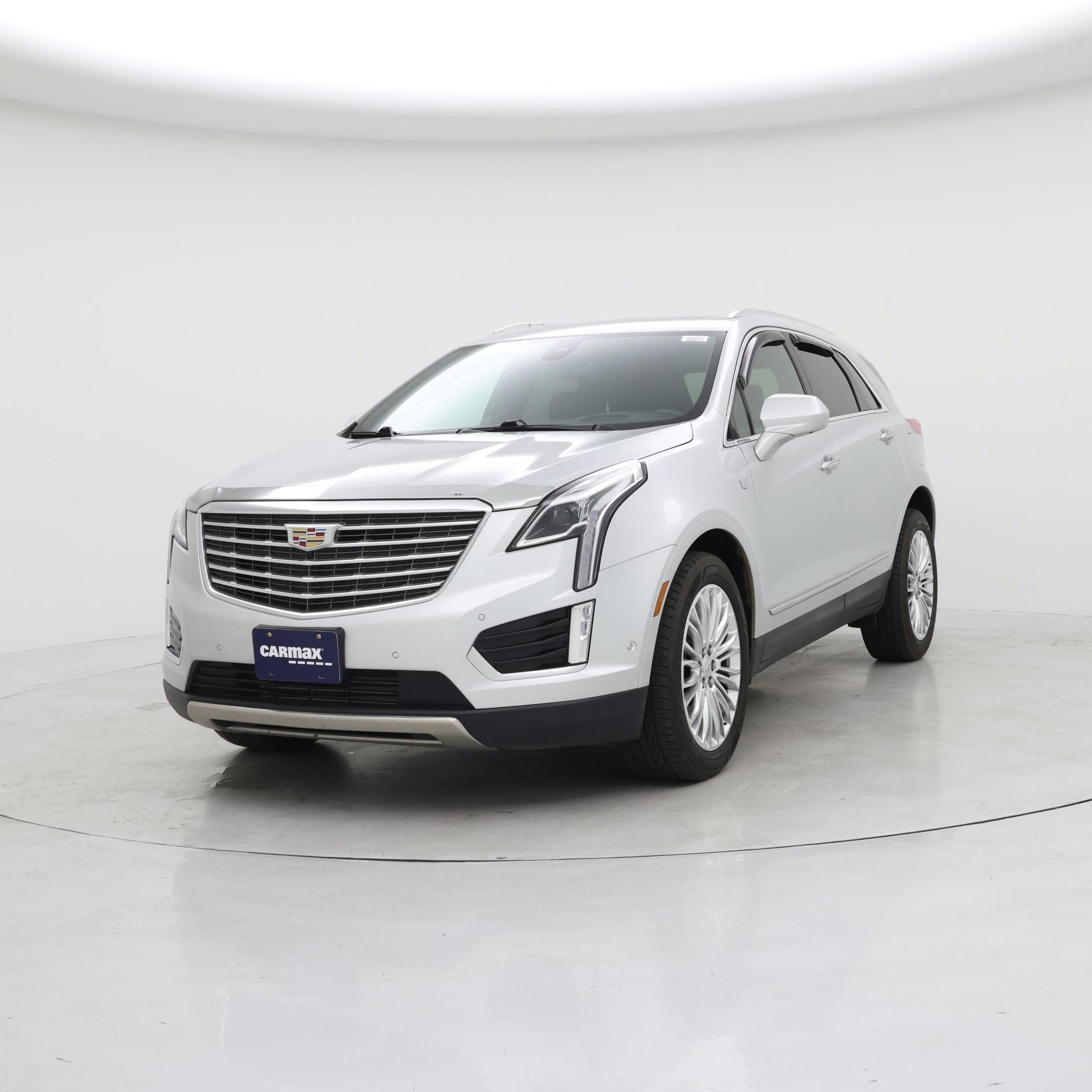 Thumbnail: 2017 Cadillac XT5 - 4