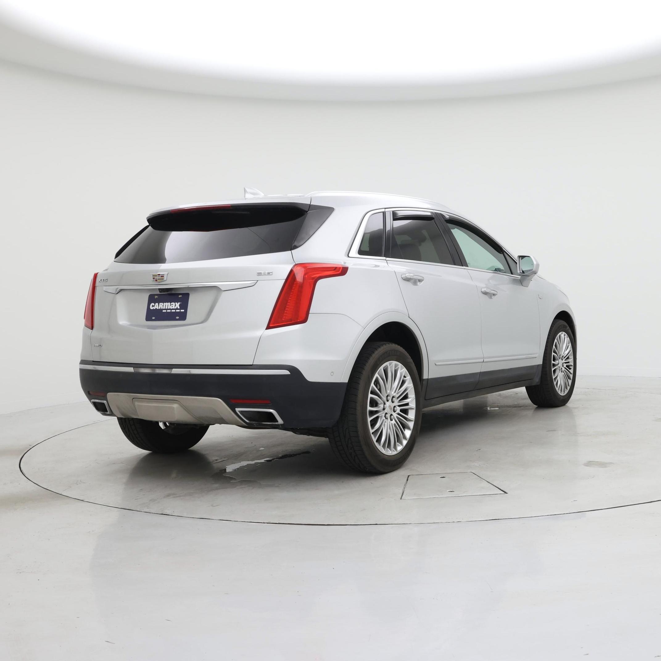 Thumbnail: 2017 Cadillac XT5 - 8