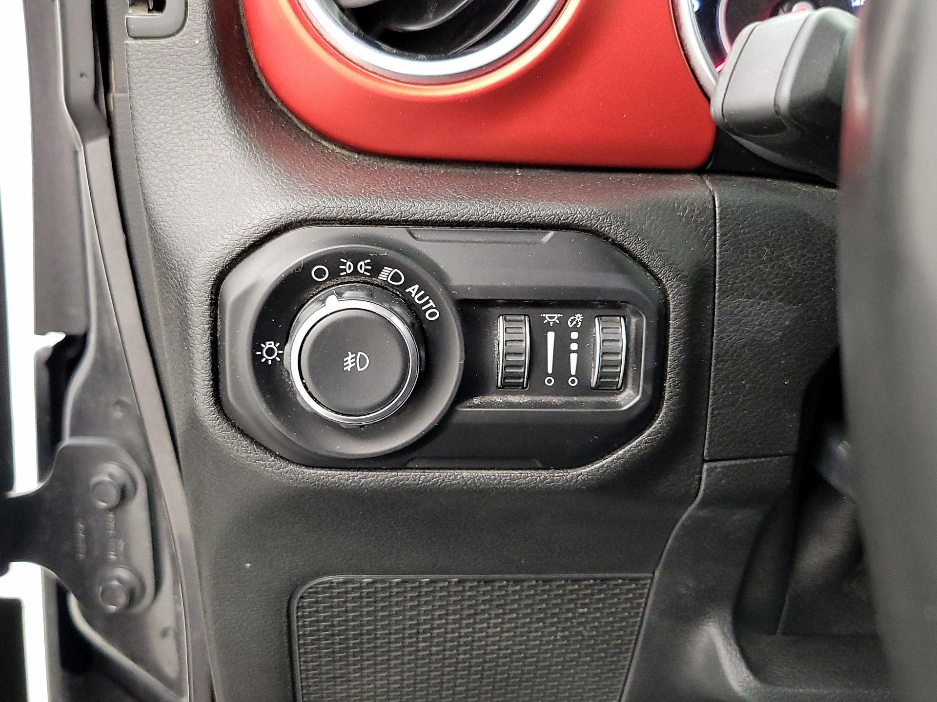 Thumbnail: 2020 Jeep Wrangler - 13