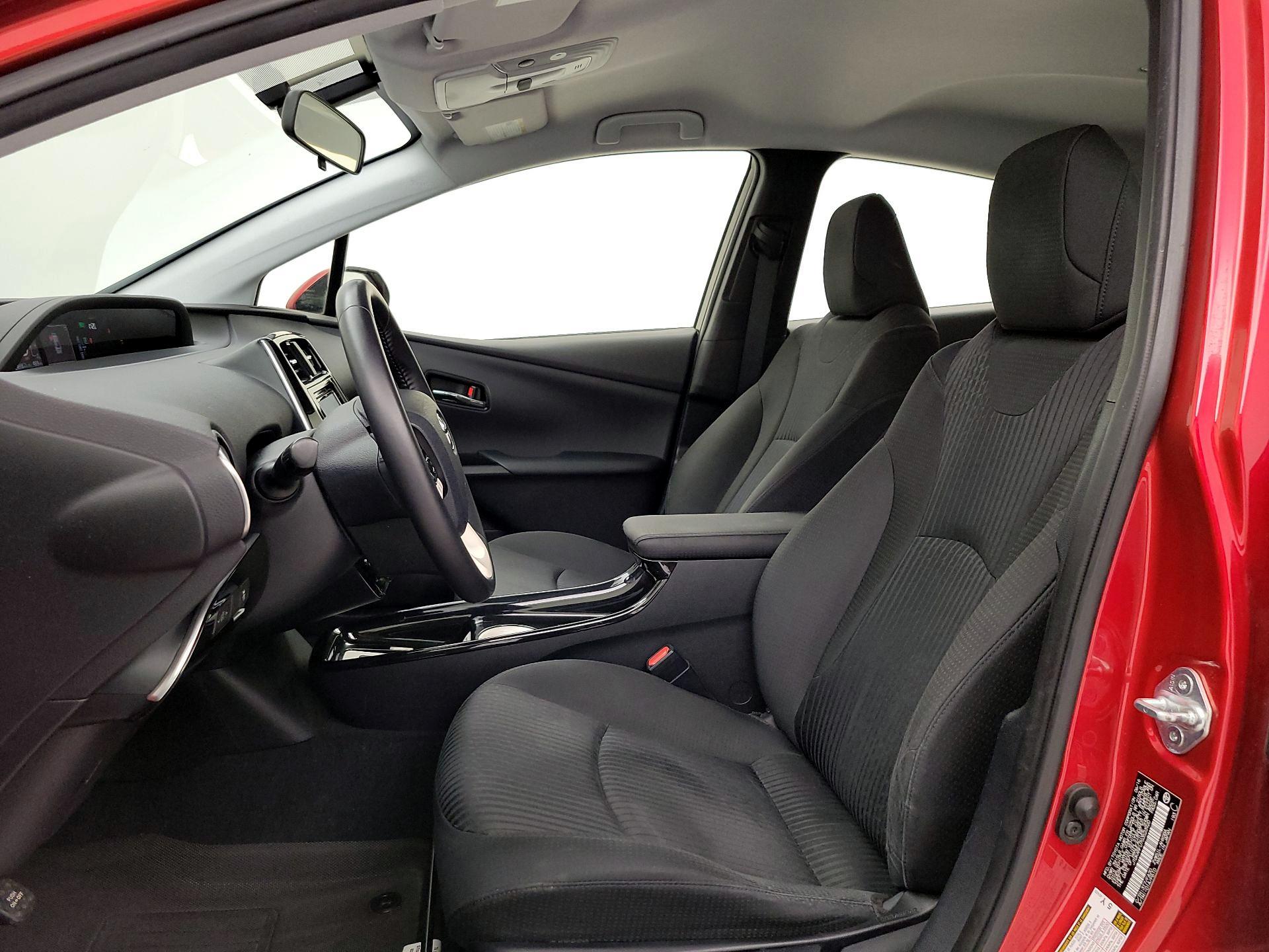 Thumbnail: 2016 Toyota Prius - 11