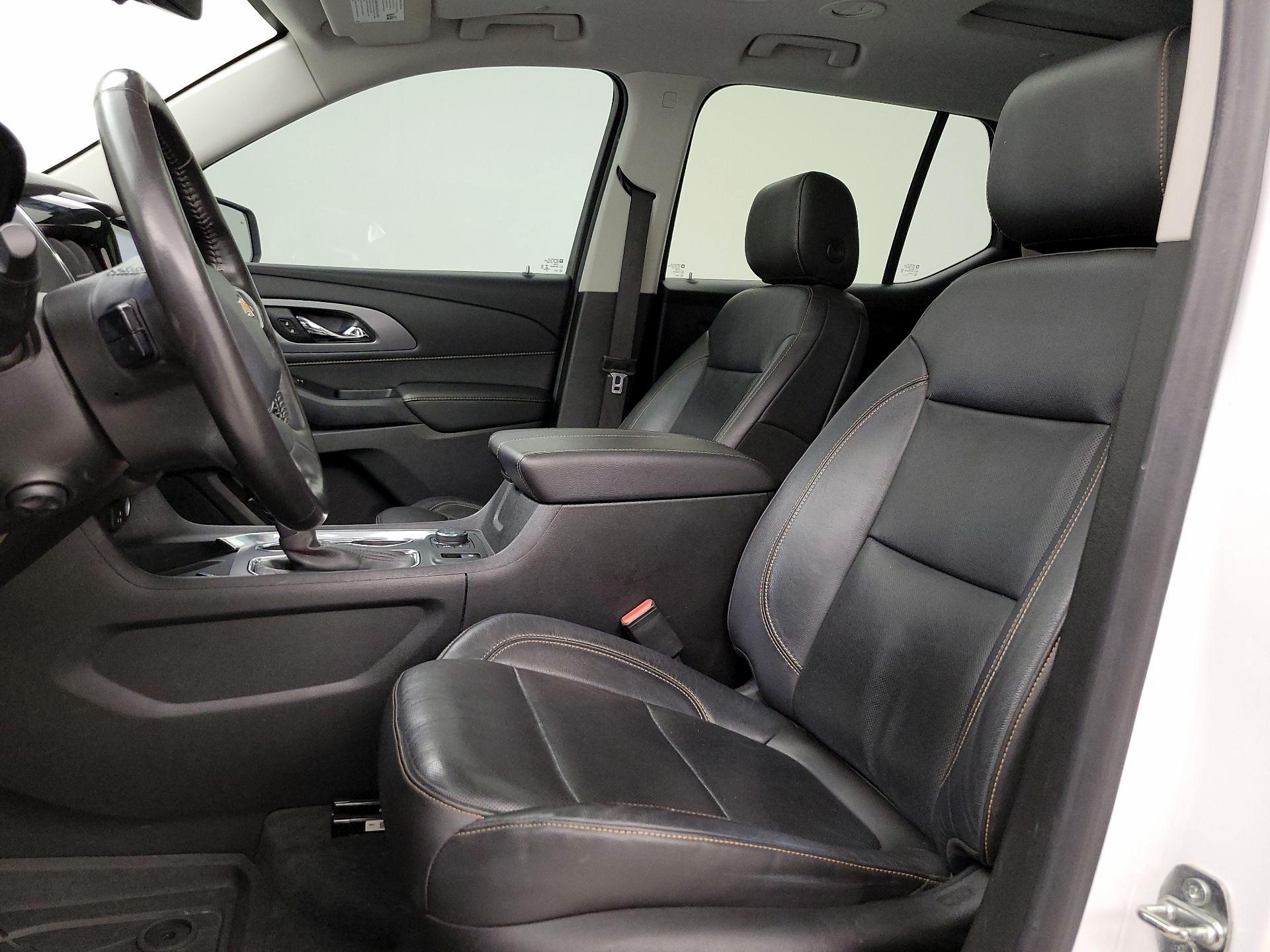 Thumbnail: 2021 Chevrolet Traverse - 11