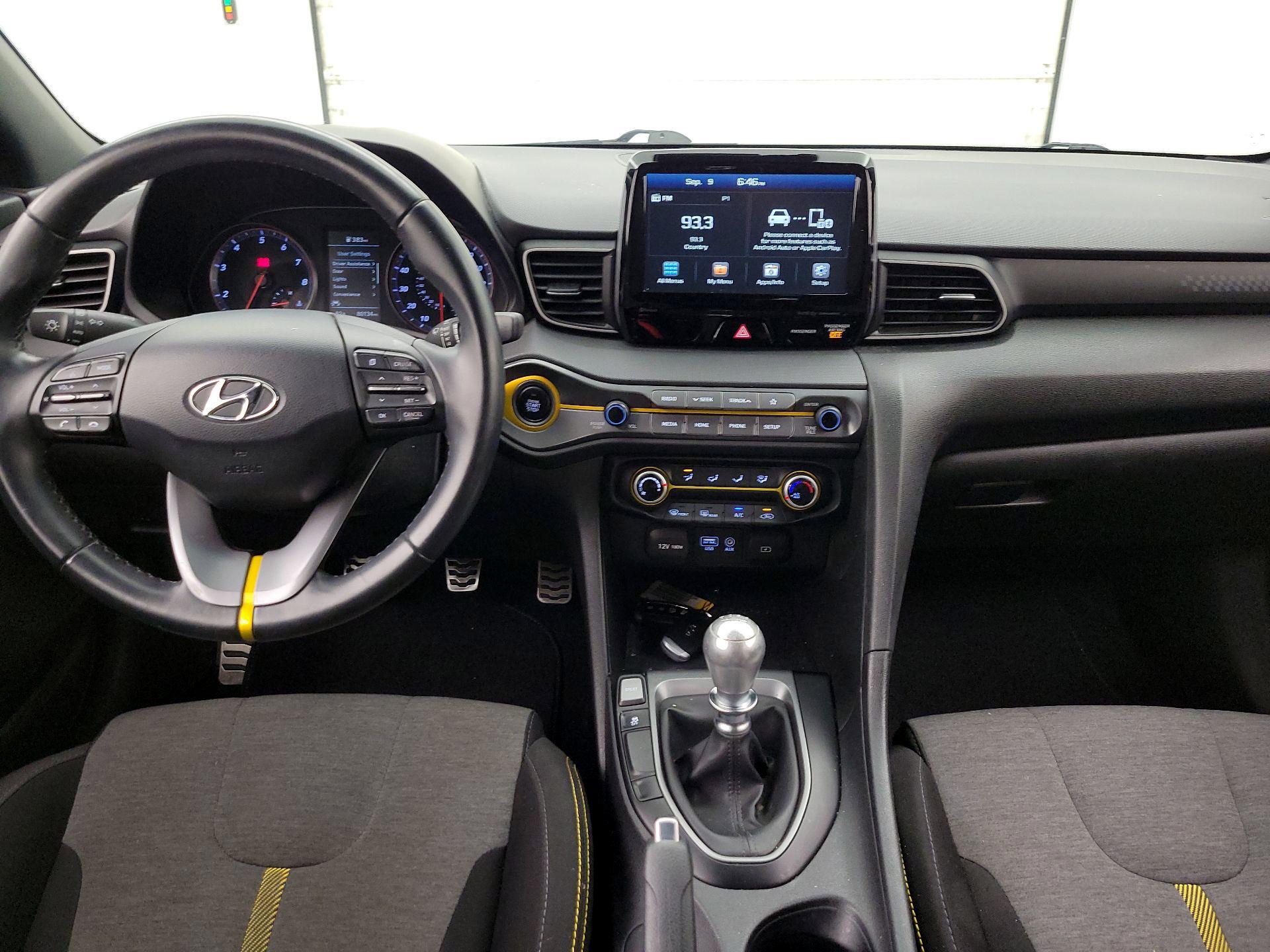Thumbnail: 2019 Hyundai Veloster - 9