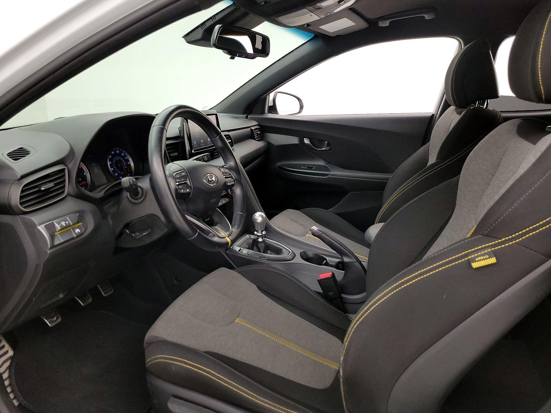 Thumbnail: 2019 Hyundai Veloster - 11