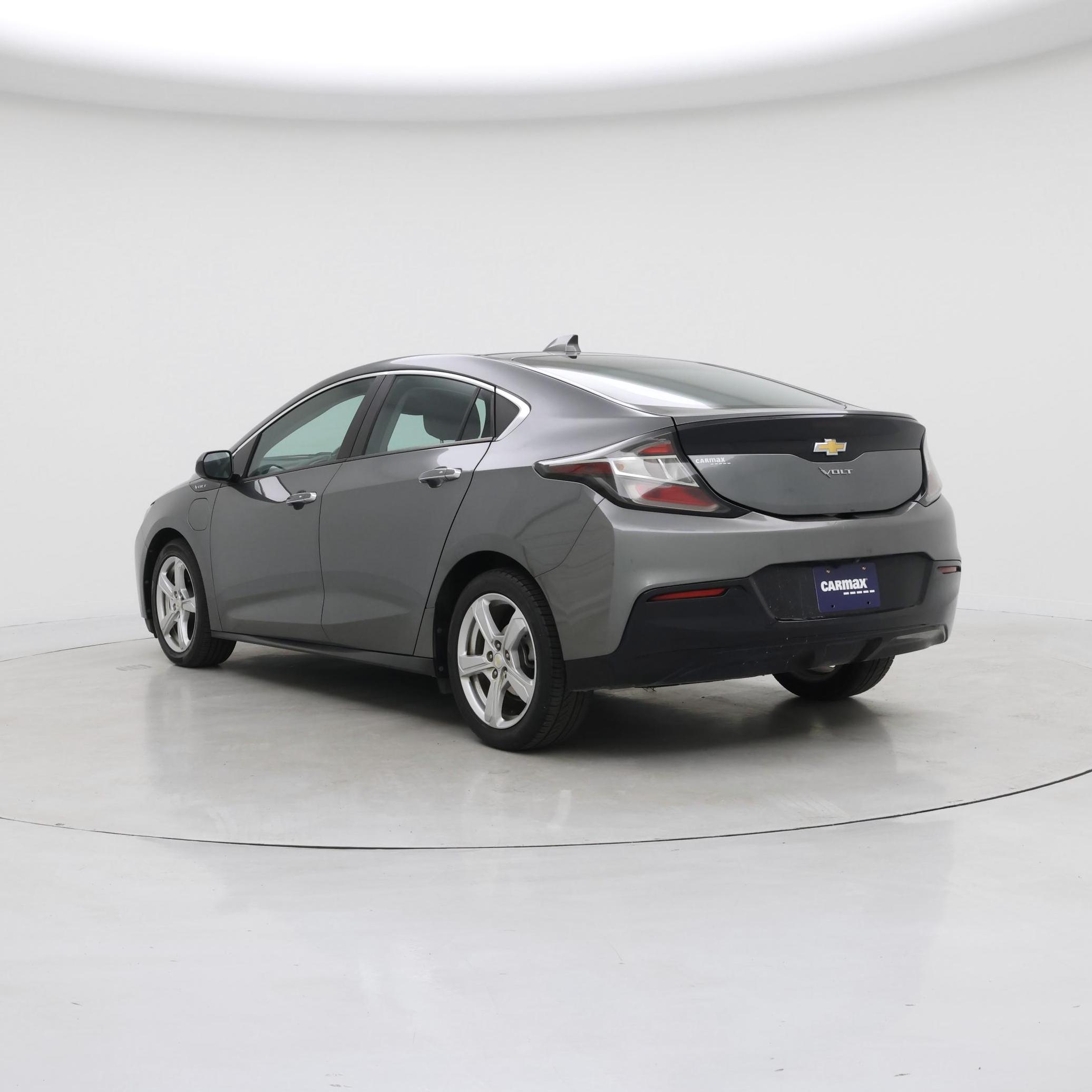 Thumbnail: 2017 Chevrolet Volt - 2