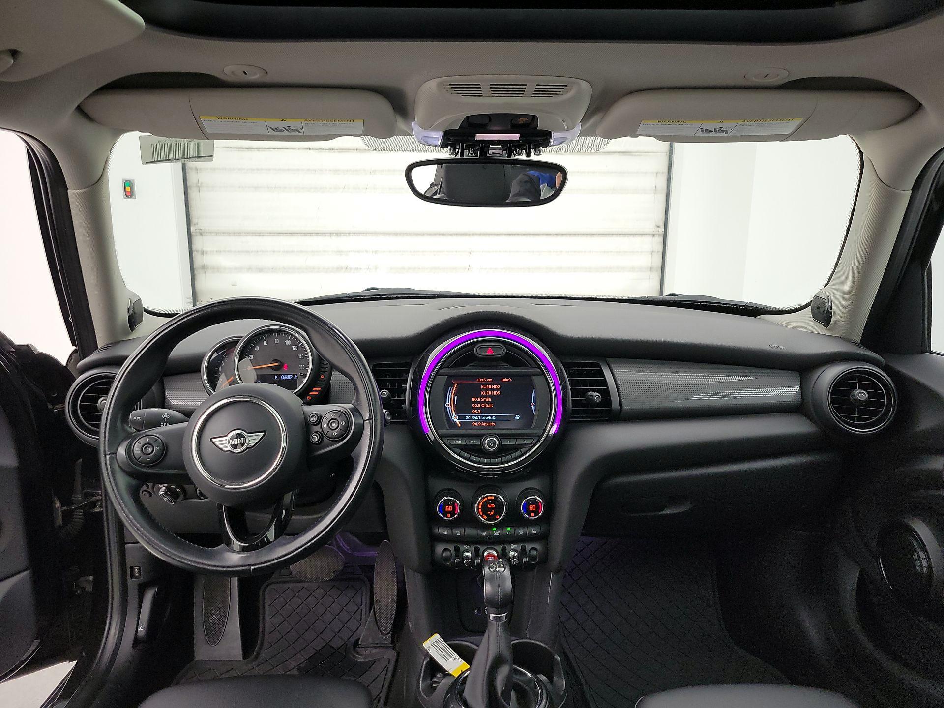 Thumbnail: 2017 MINI Cooper Hardtop - 9