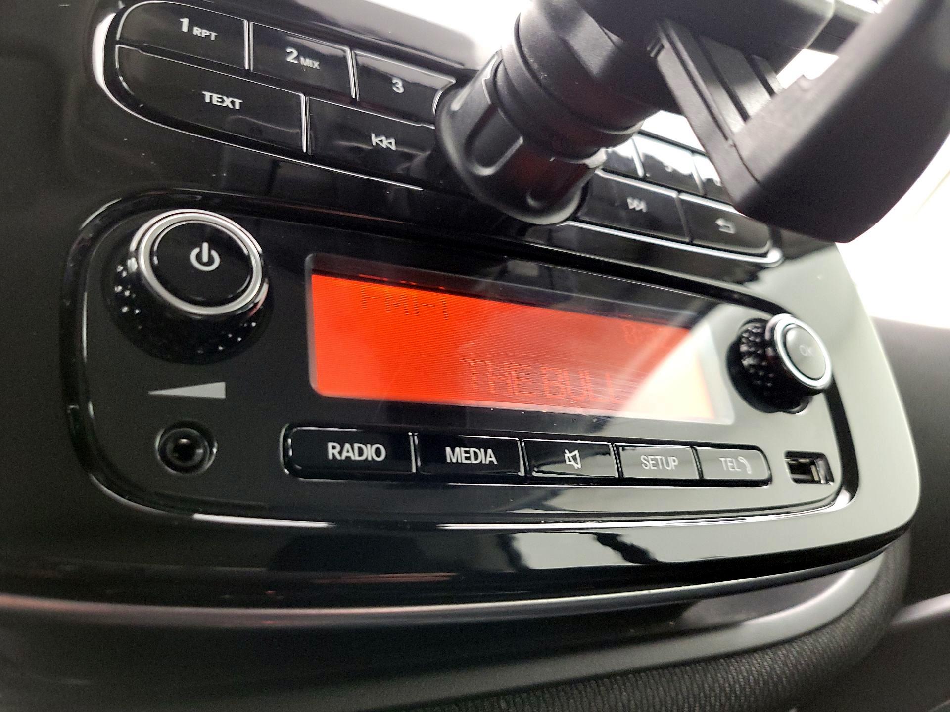 Thumbnail: 2016 smart fortwo - 14