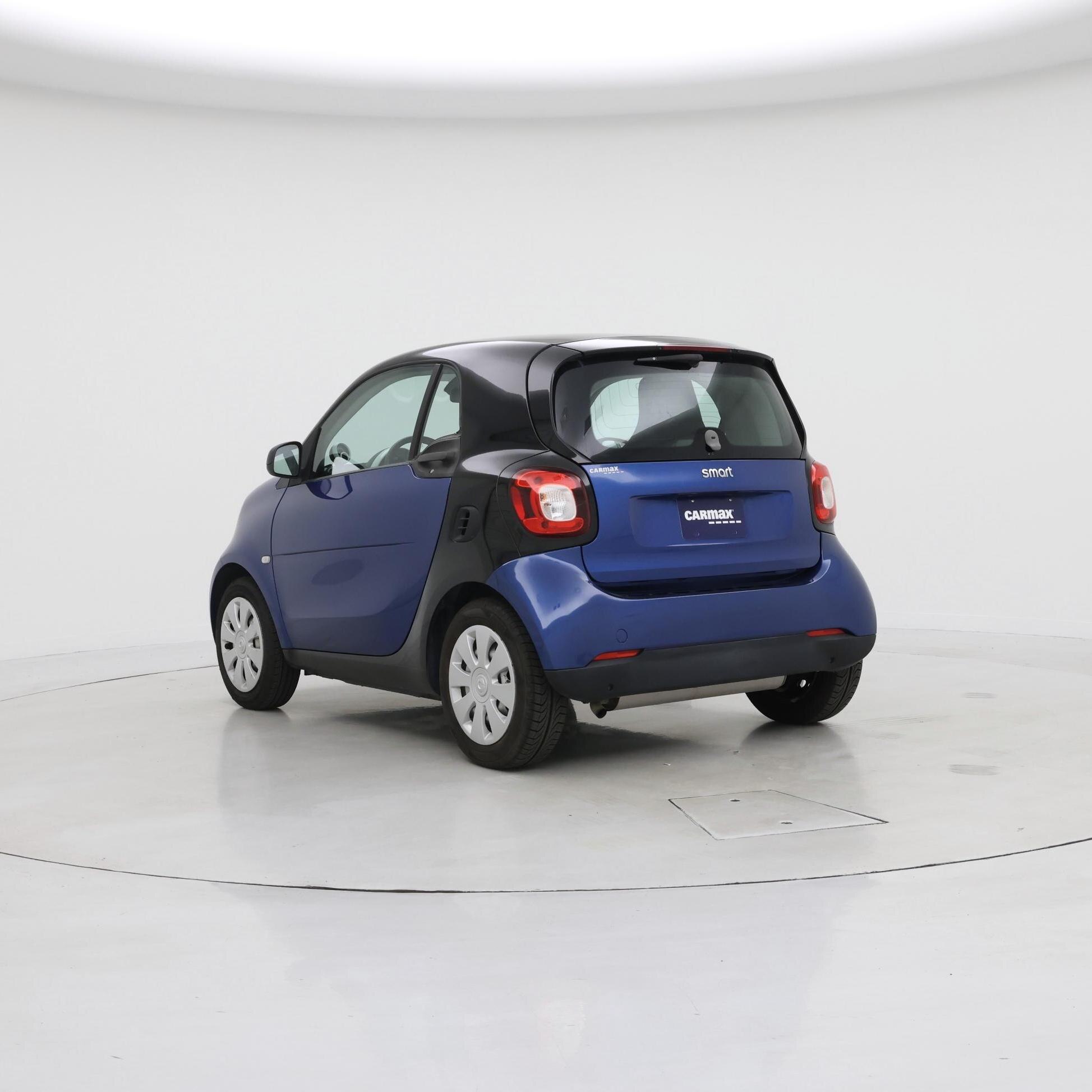 Thumbnail: 2016 smart fortwo - 2