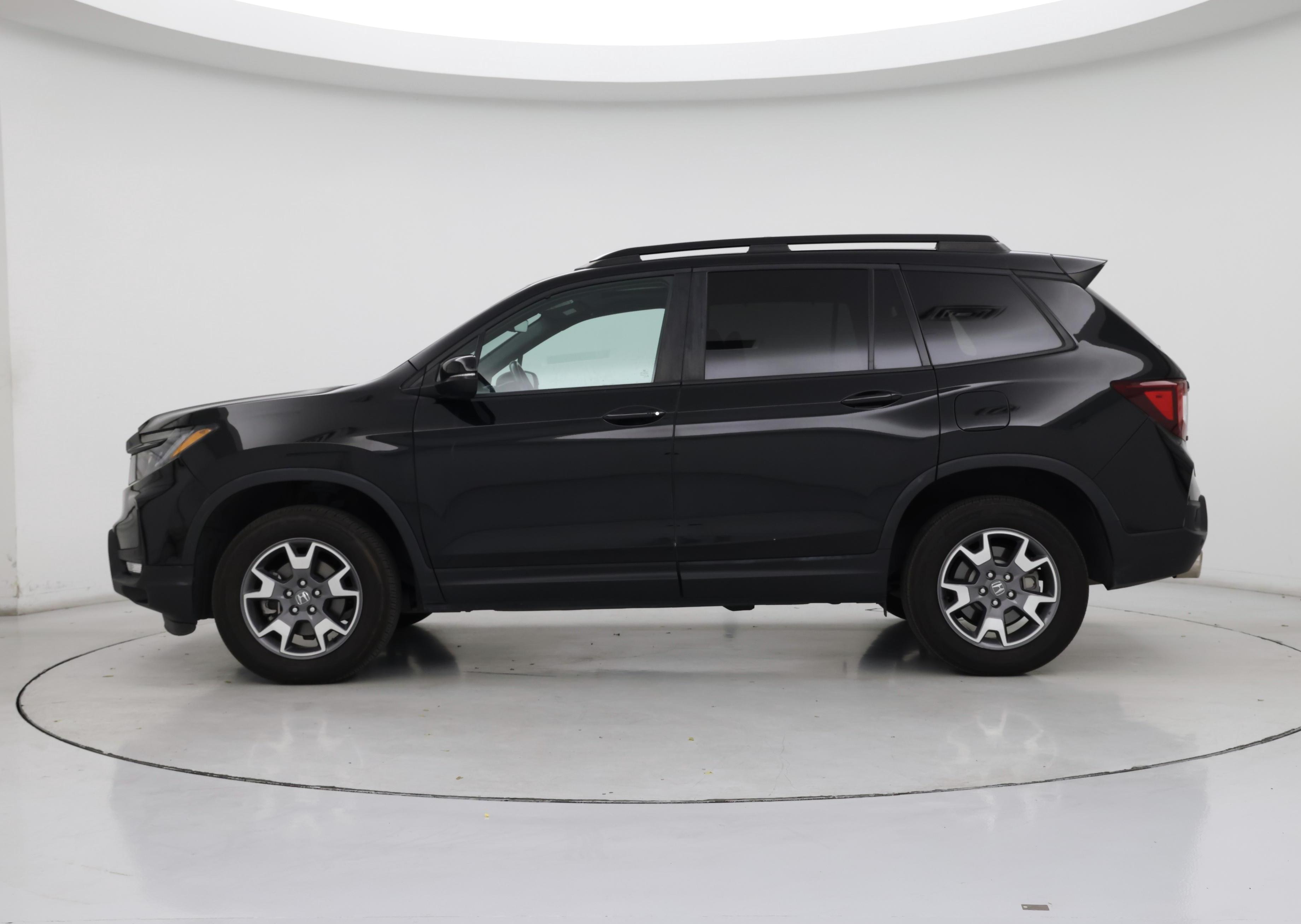 Thumbnail: 2023 Honda Passport - 3