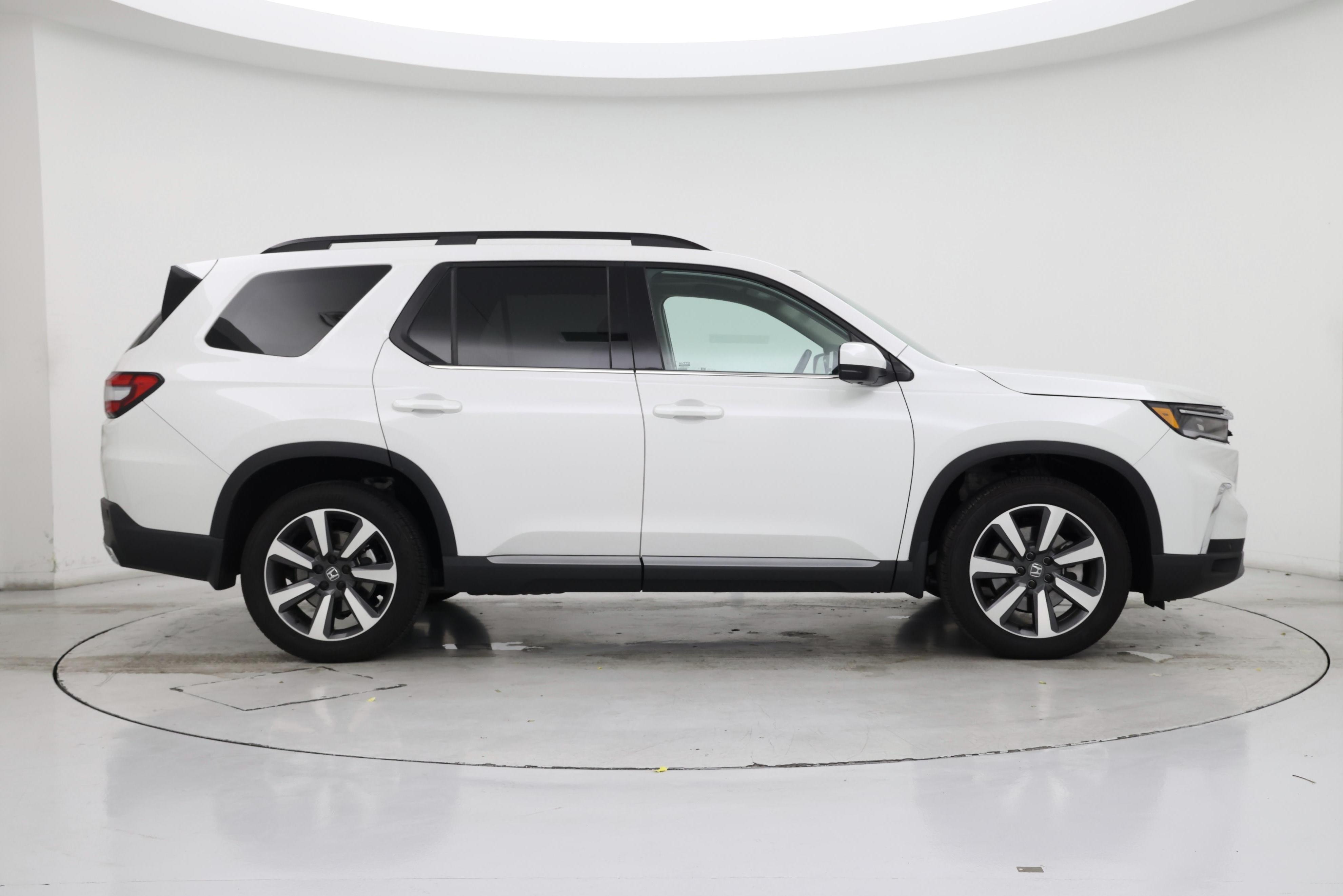 Thumbnail: 2025 Honda Pilot - 7