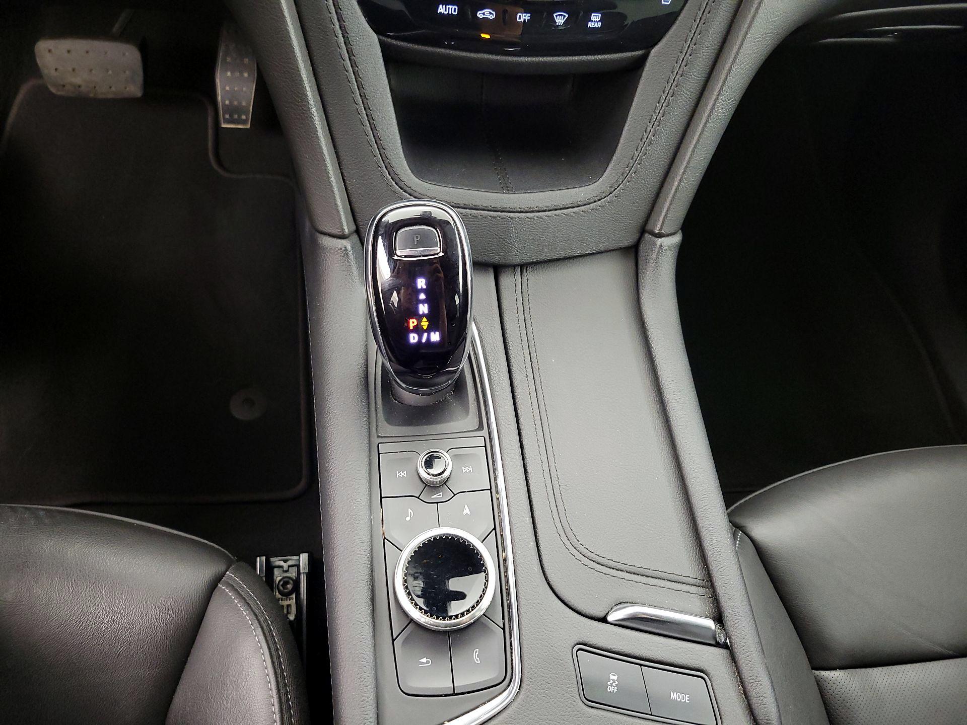 Thumbnail: 2024 Cadillac XT6 - 18