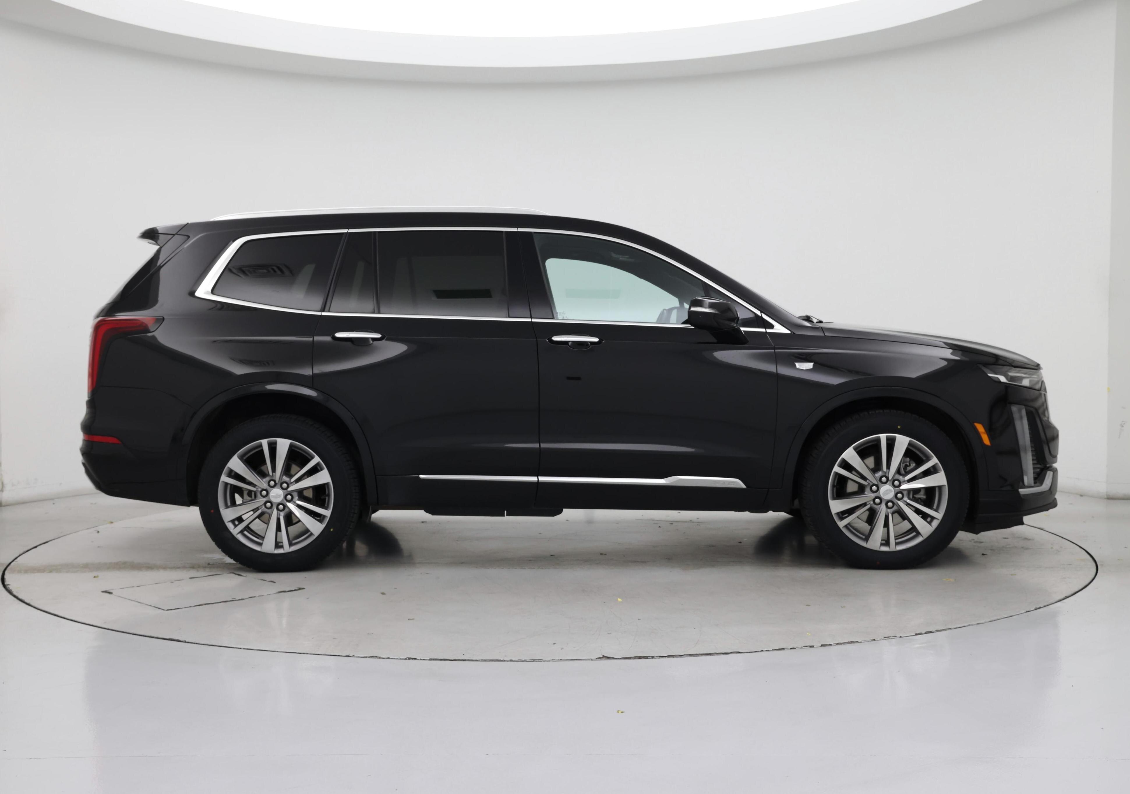 Thumbnail: 2024 Cadillac XT6 - 7