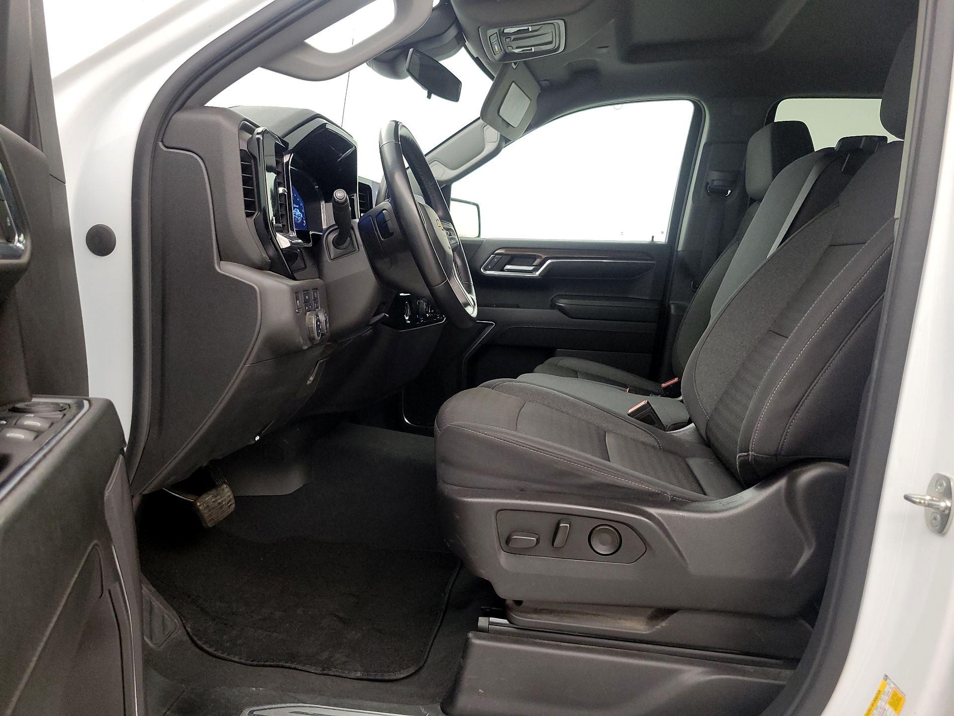 Thumbnail: 2023 Chevrolet Silverado 1500 - 11