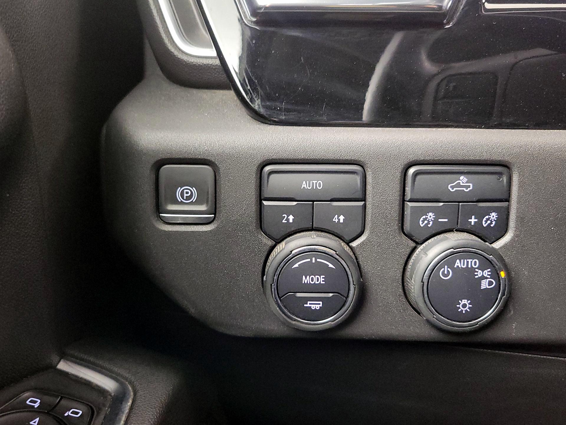 Thumbnail: 2023 Chevrolet Silverado 1500 - 13