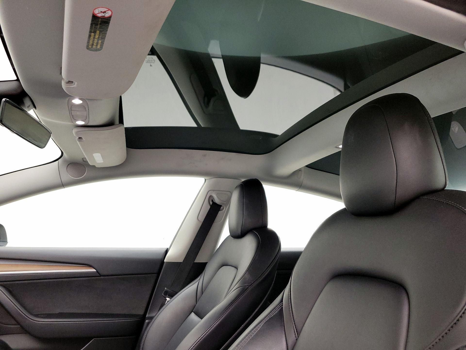 Thumbnail: 2022 Tesla Model 3 - 19