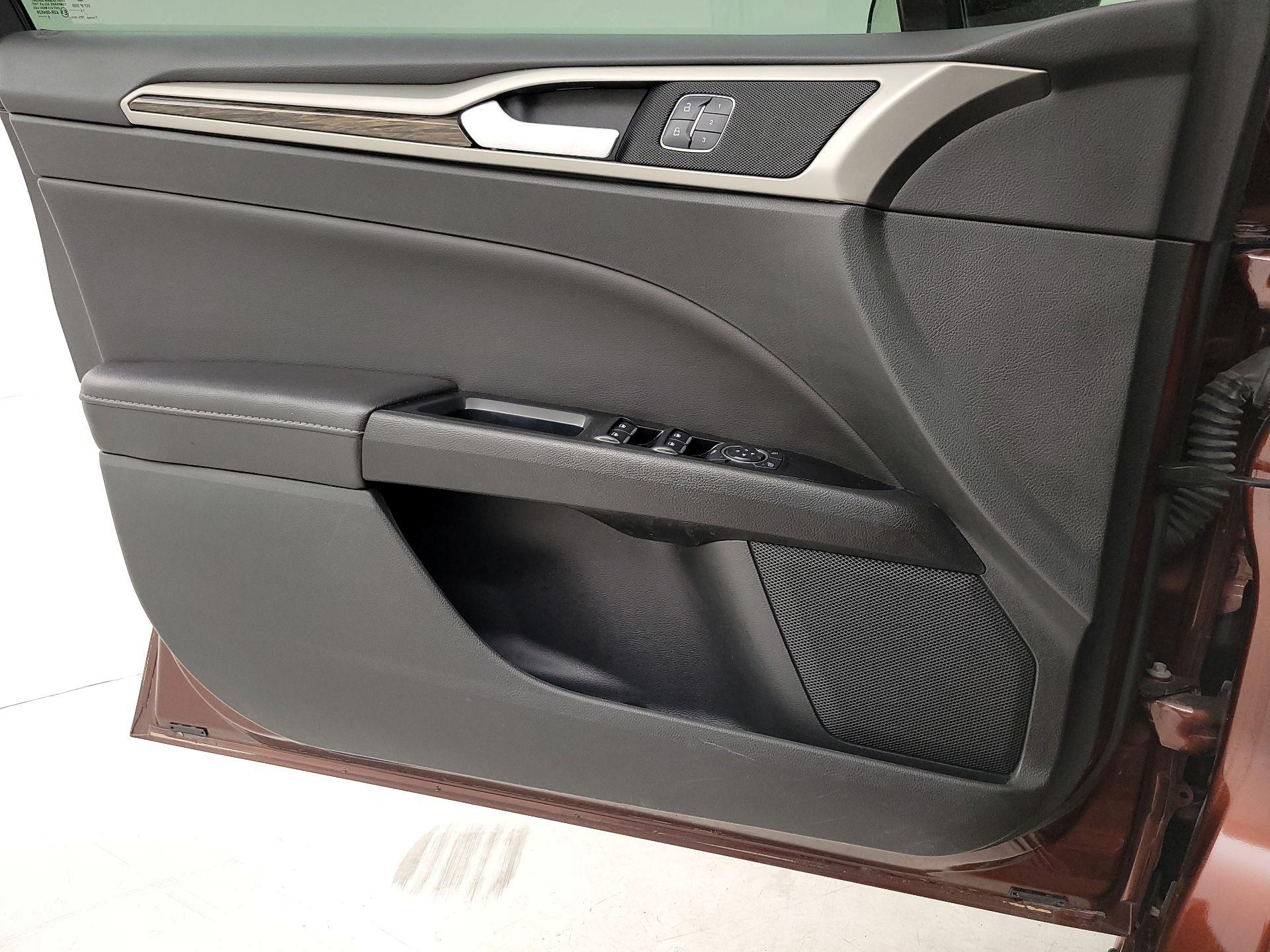 Thumbnail: 2015 Ford Fusion - 12