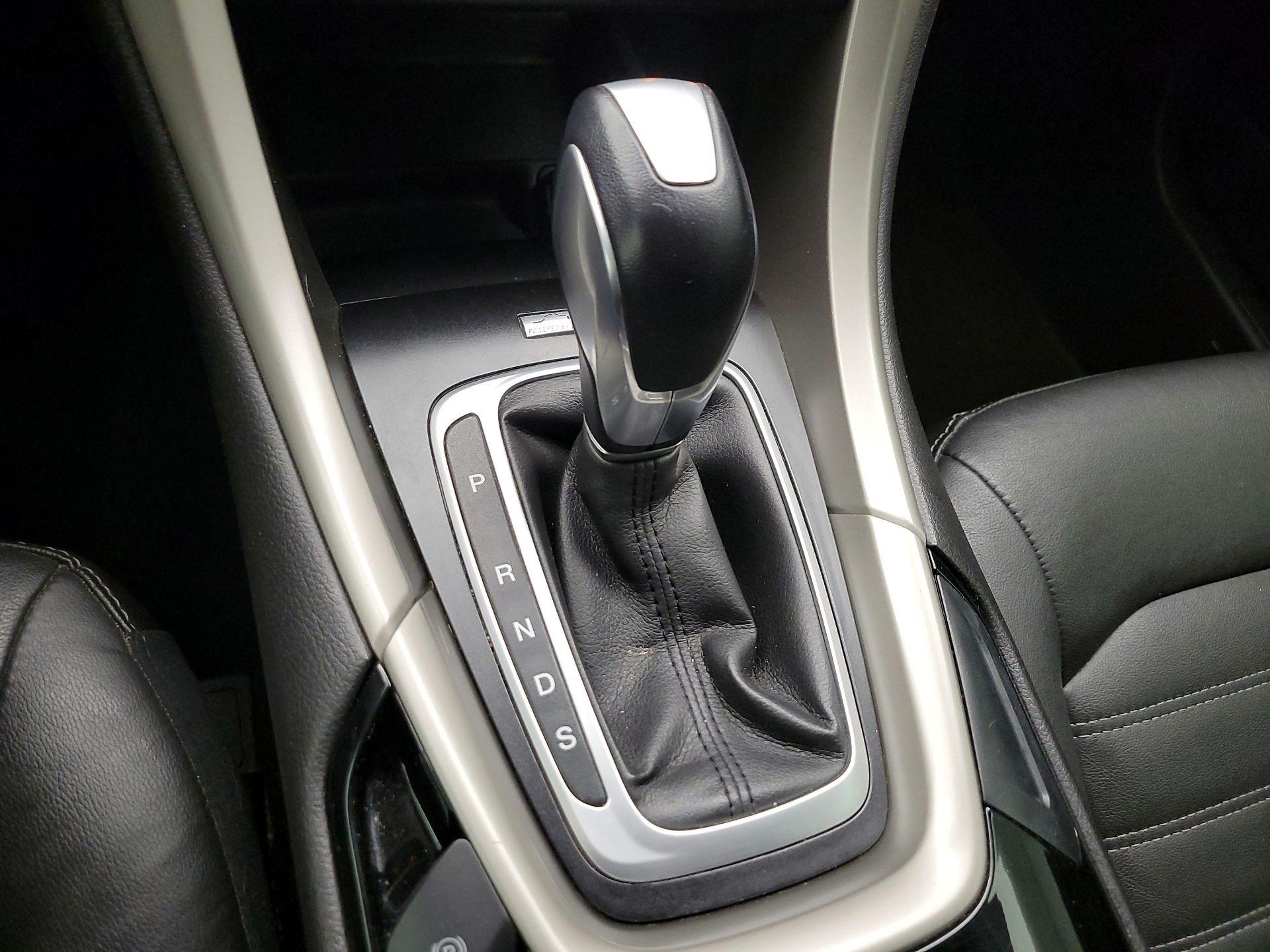 Thumbnail: 2015 Ford Fusion - 18