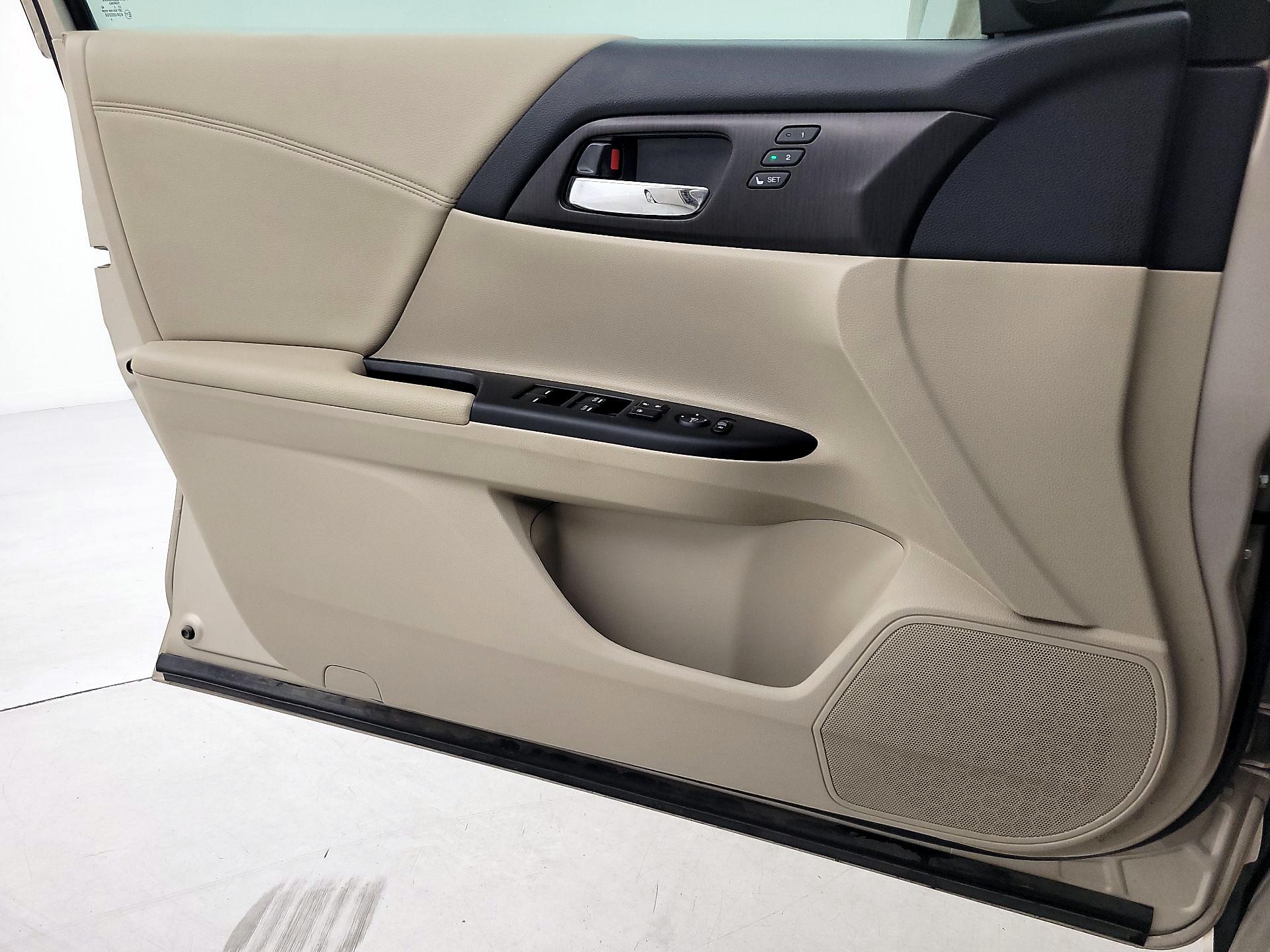 Thumbnail: 2014 Honda Accord - 12