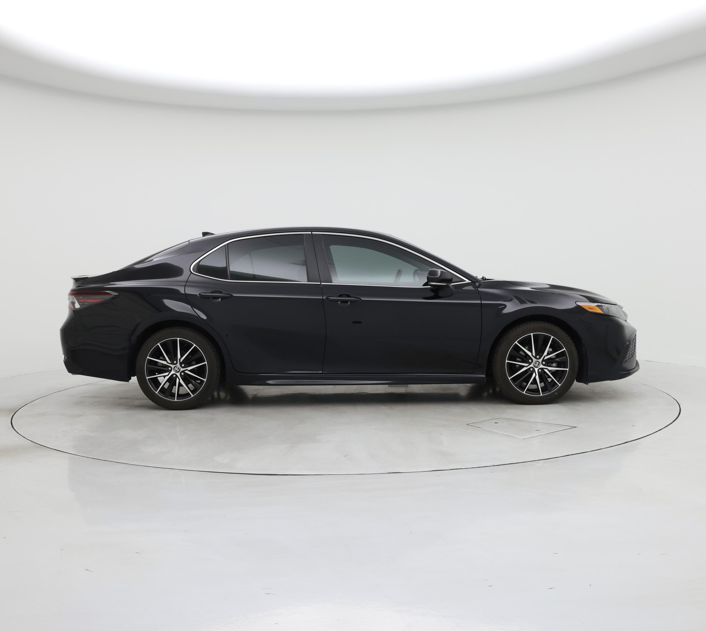 Thumbnail: 2022 Toyota Camry - 7