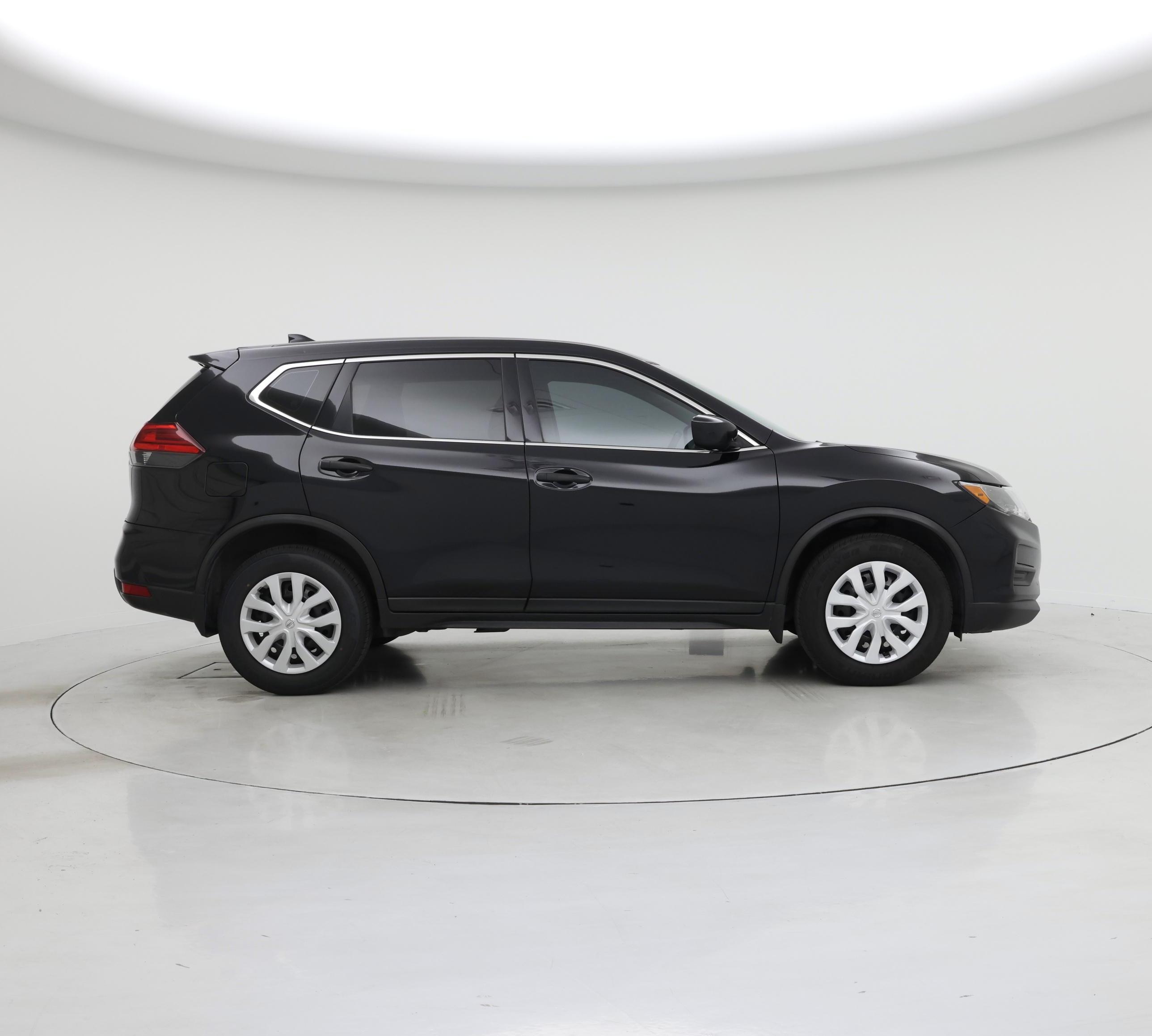 Thumbnail: 2017 Nissan Rogue - 7