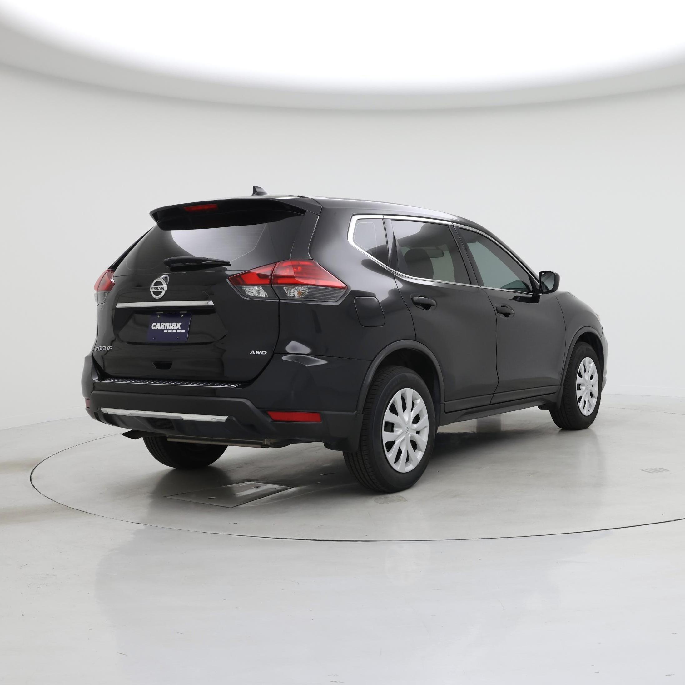 Thumbnail: 2017 Nissan Rogue - 8