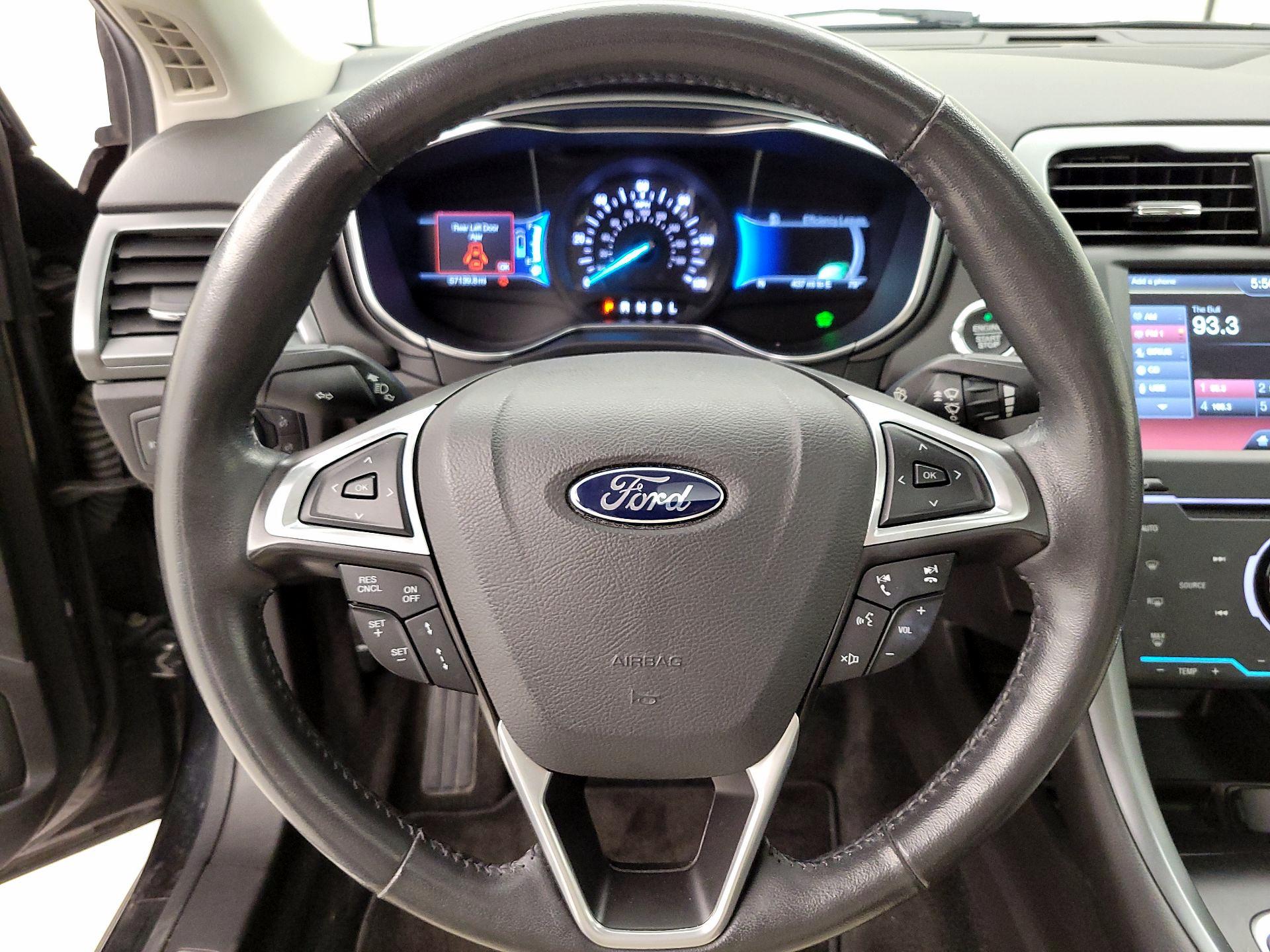 Thumbnail: 2015 Ford Fusion - 10