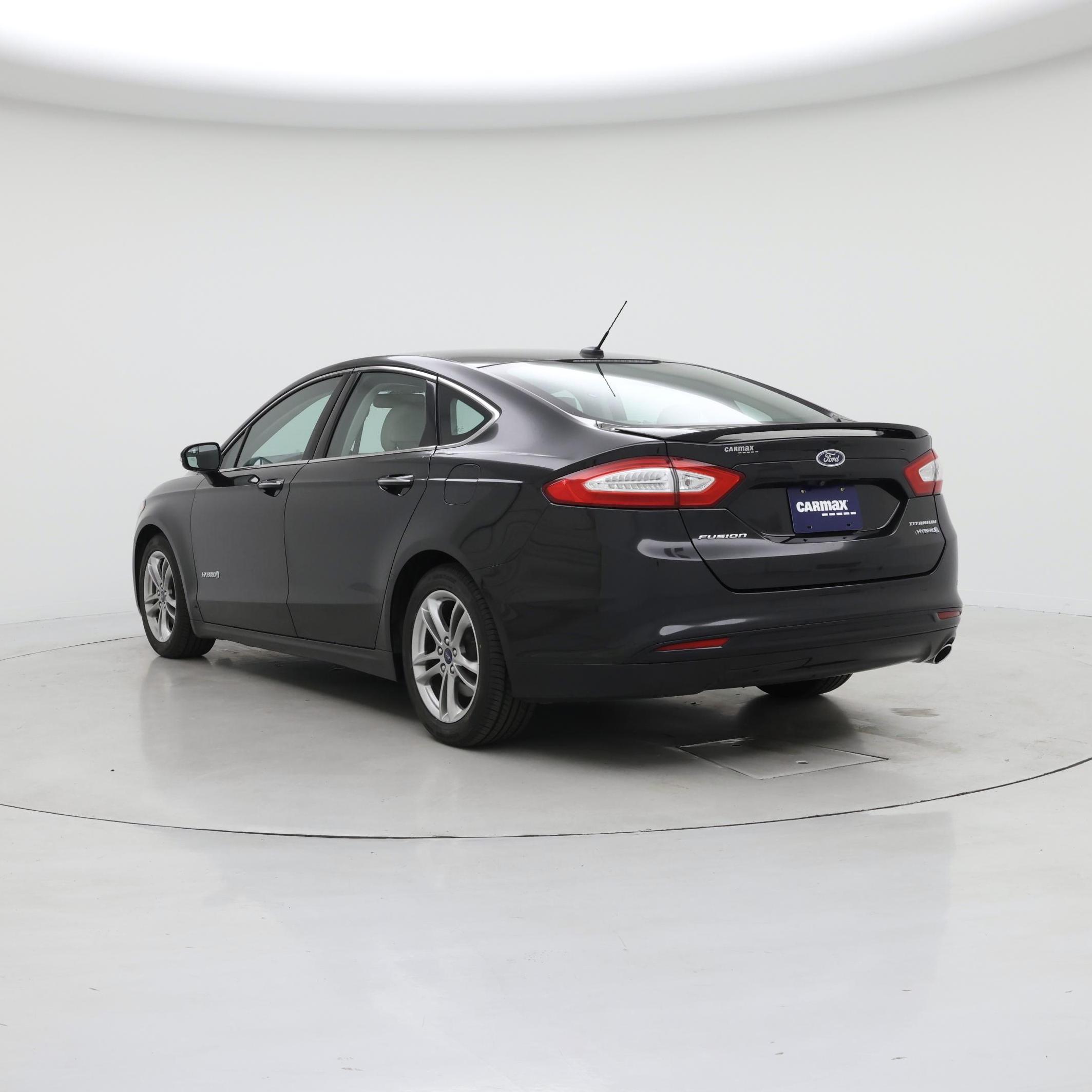 Thumbnail: 2015 Ford Fusion - 2