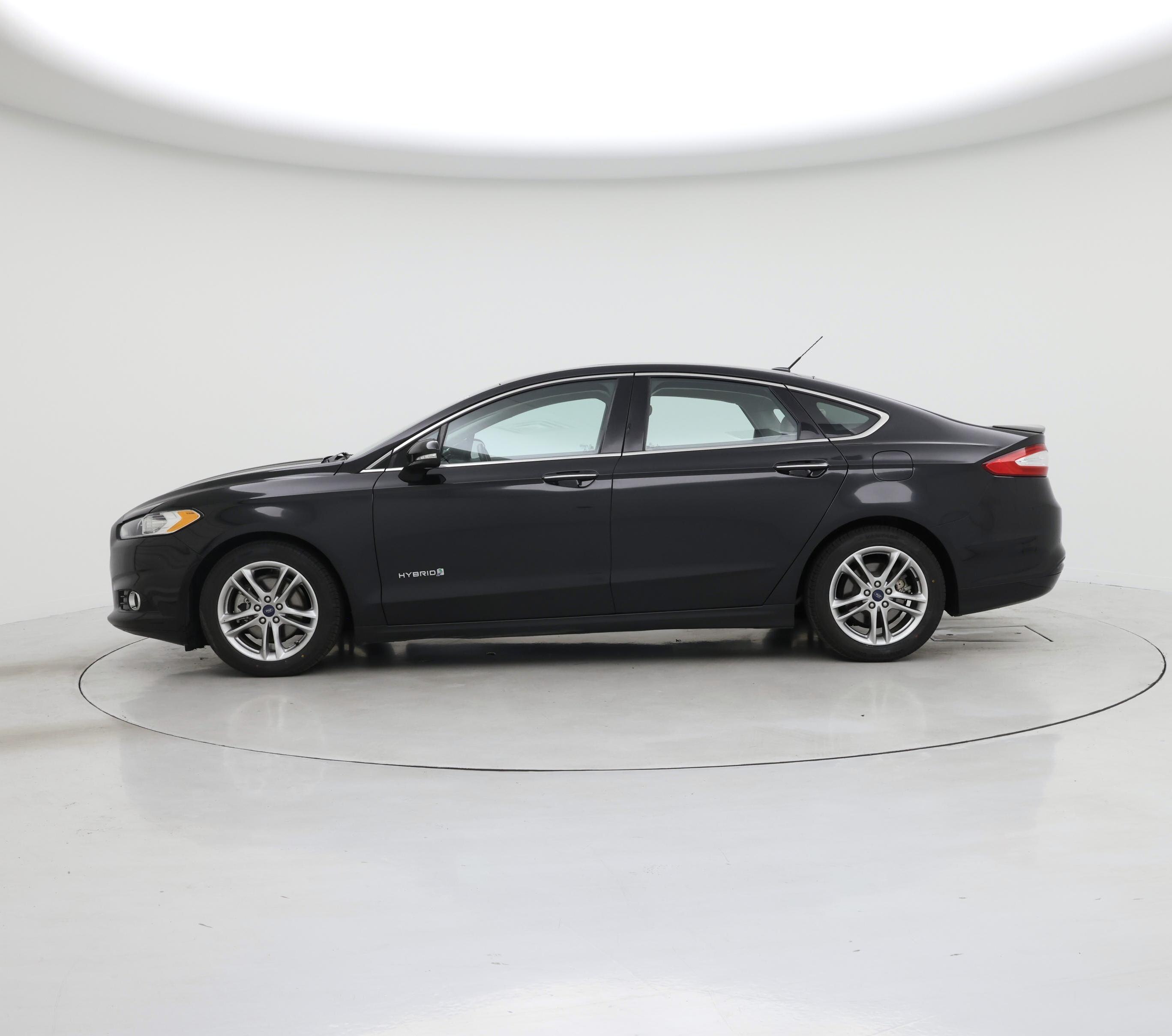 Thumbnail: 2015 Ford Fusion - 3