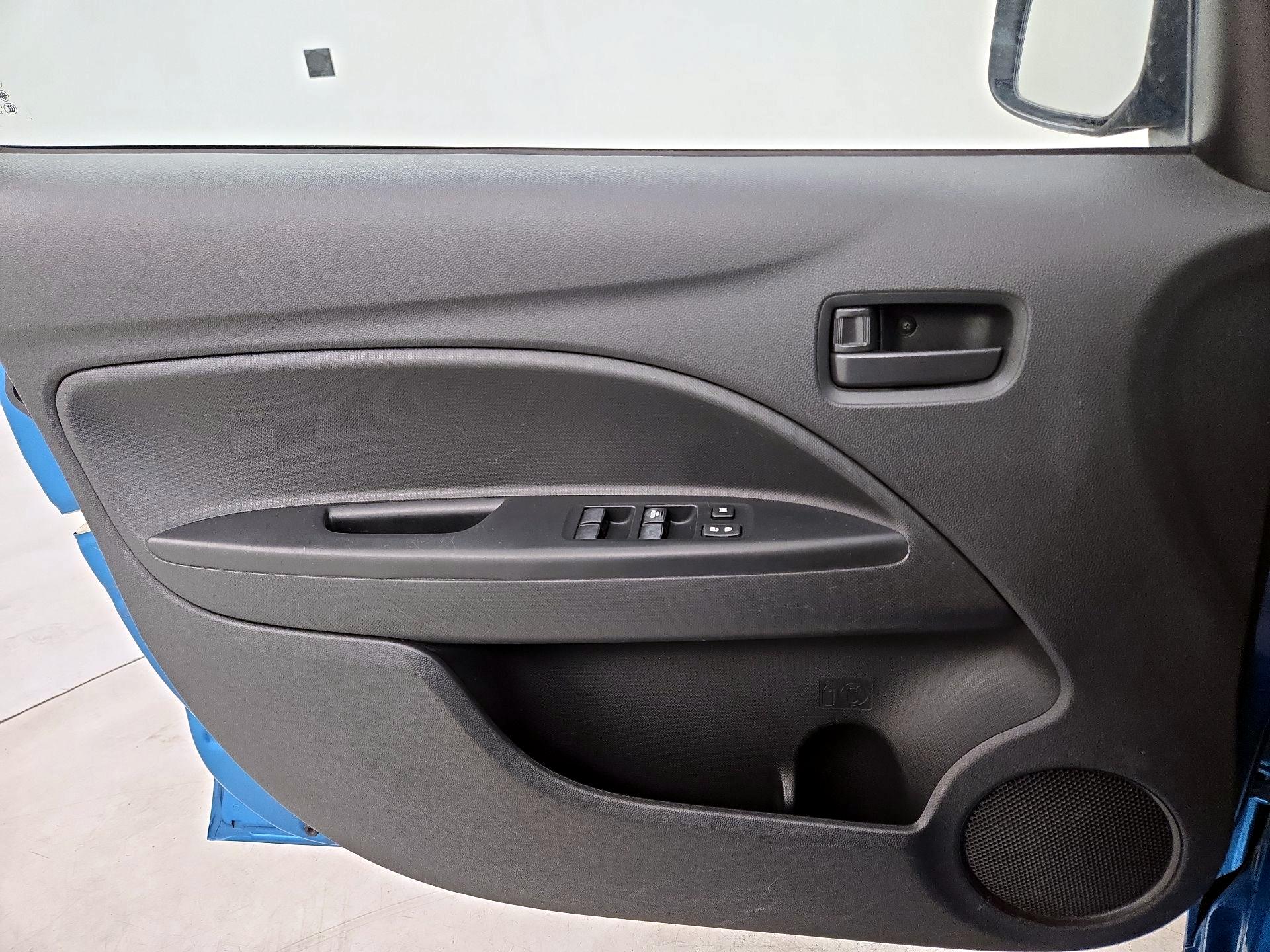 Thumbnail: 2017 Mitsubishi Mirage G4 - 12