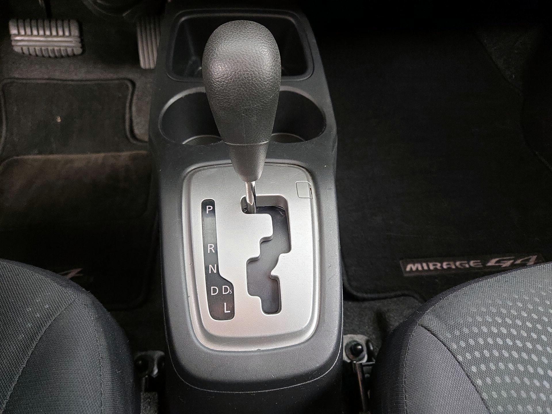 Thumbnail: 2017 Mitsubishi Mirage G4 - 16