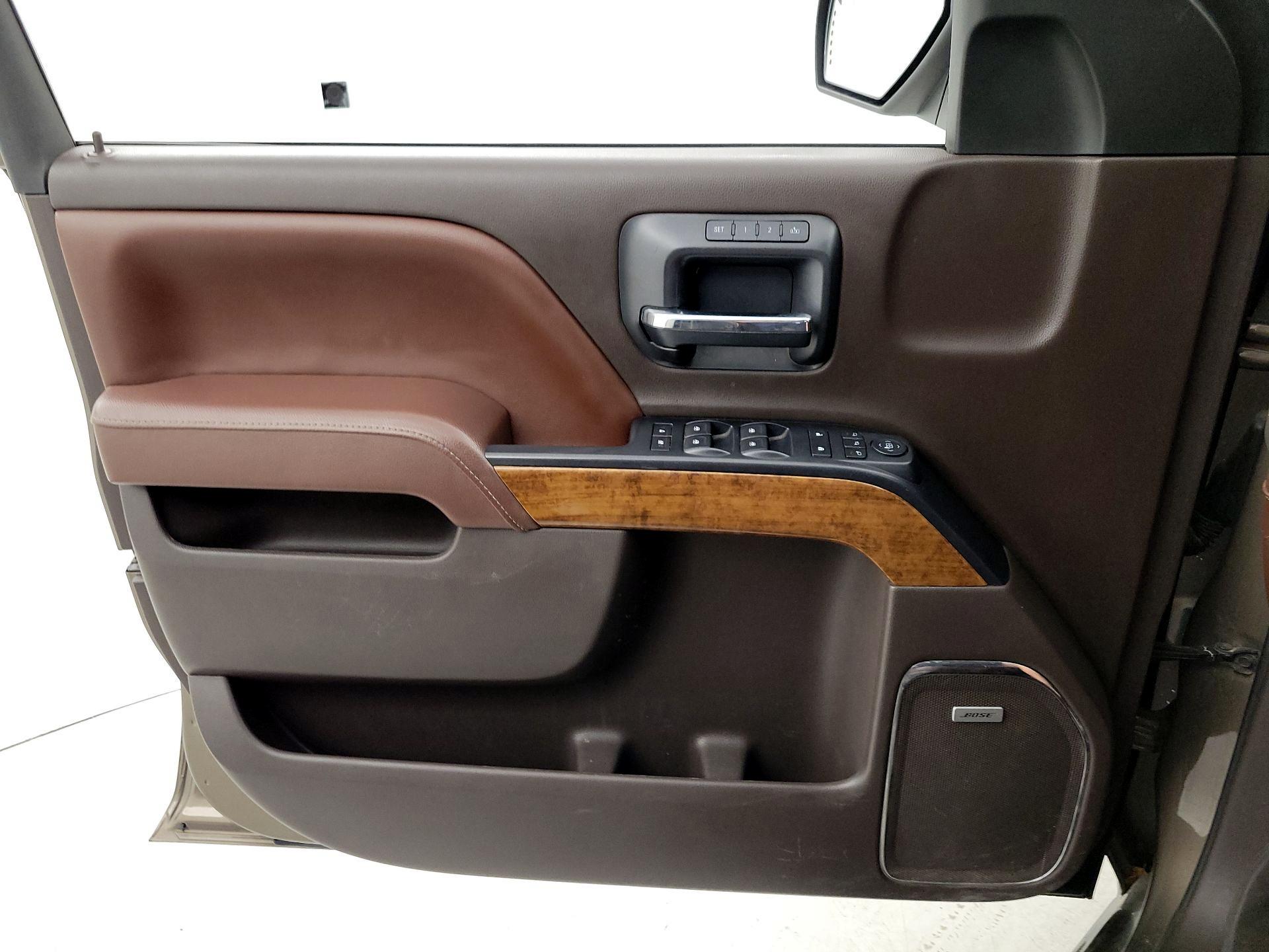 Thumbnail: 2015 Chevrolet Silverado 1500 - 12
