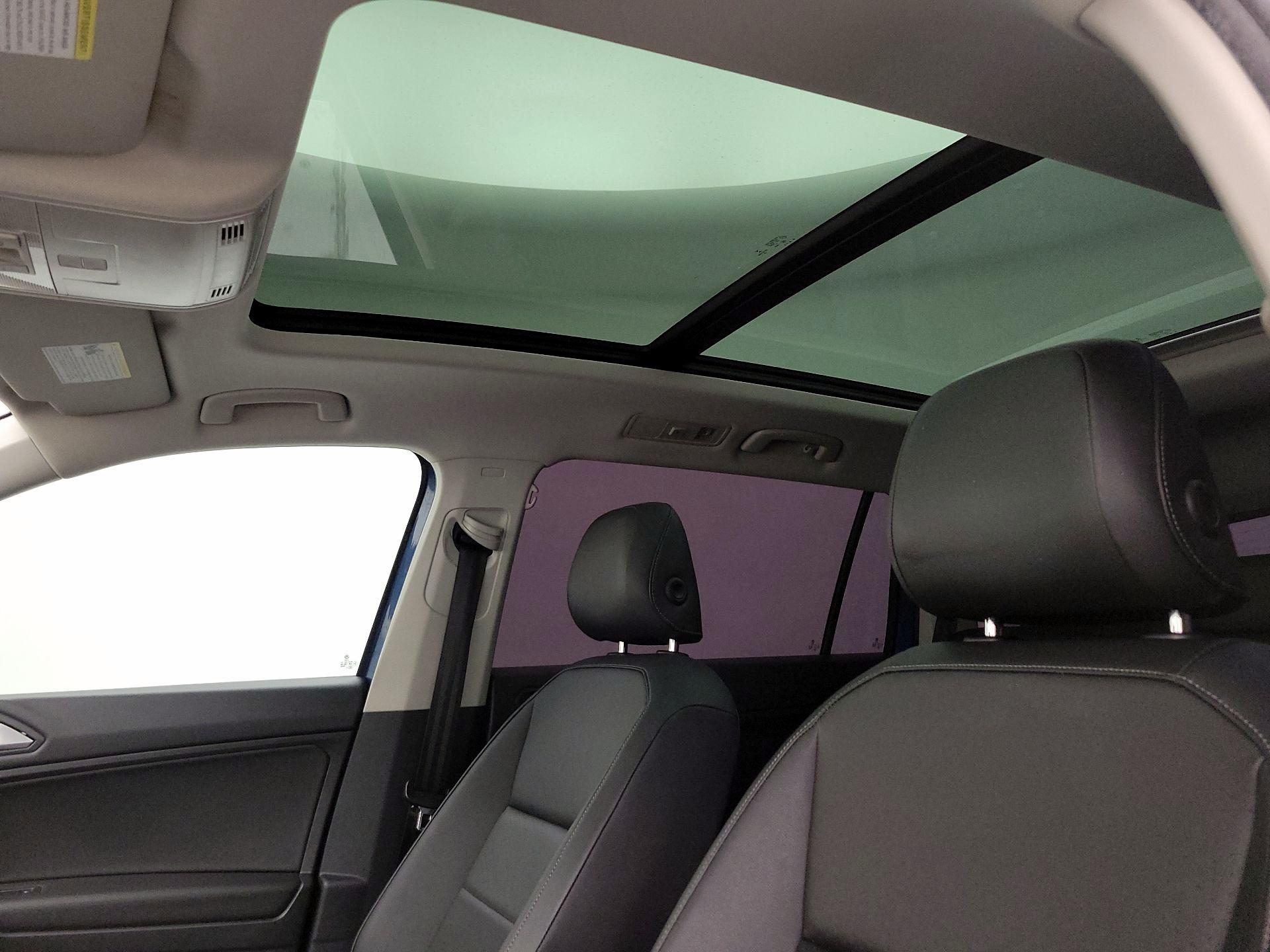 Thumbnail: 2019 Volkswagen Tiguan - 19