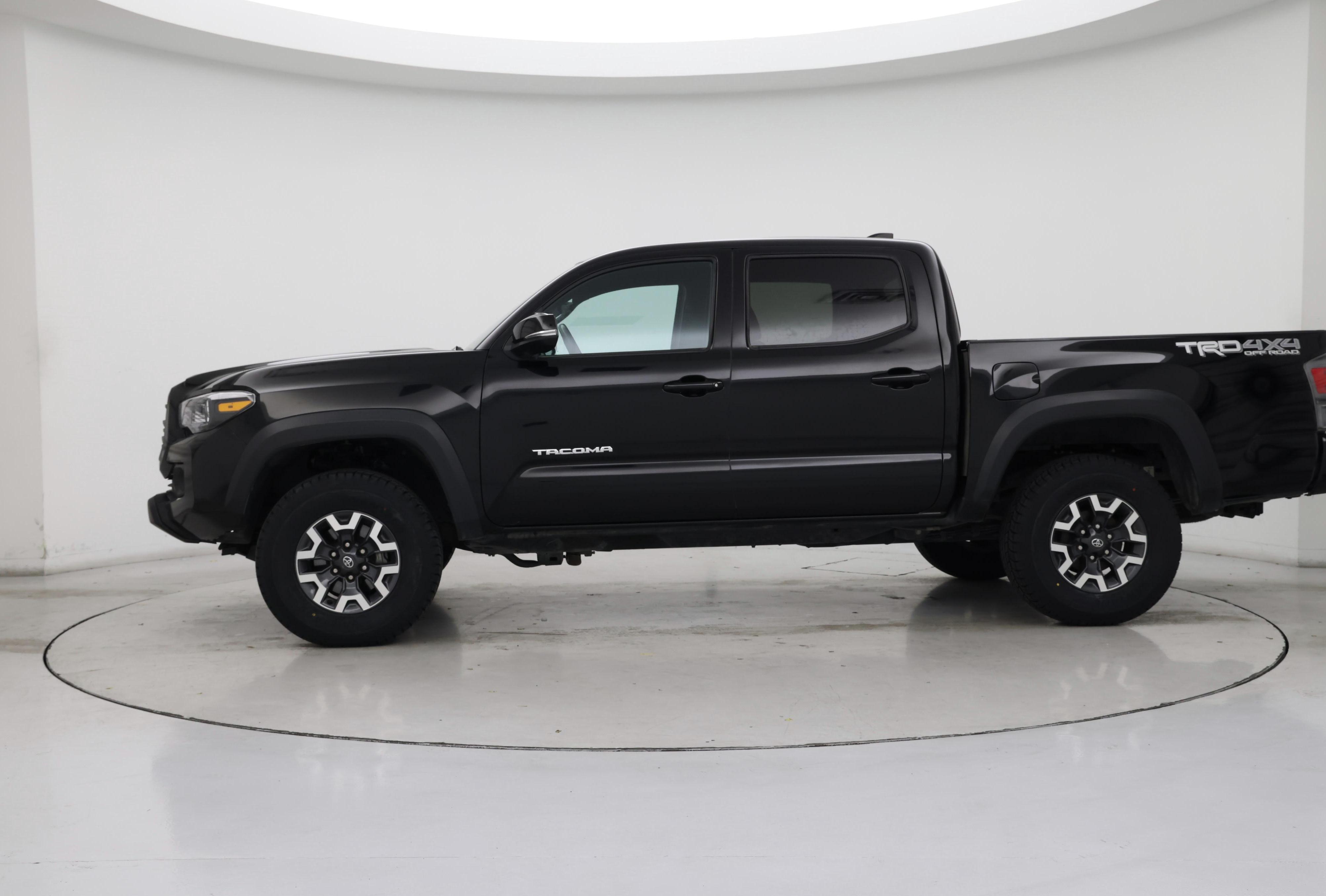 Thumbnail: 2023 Toyota Tacoma - 3