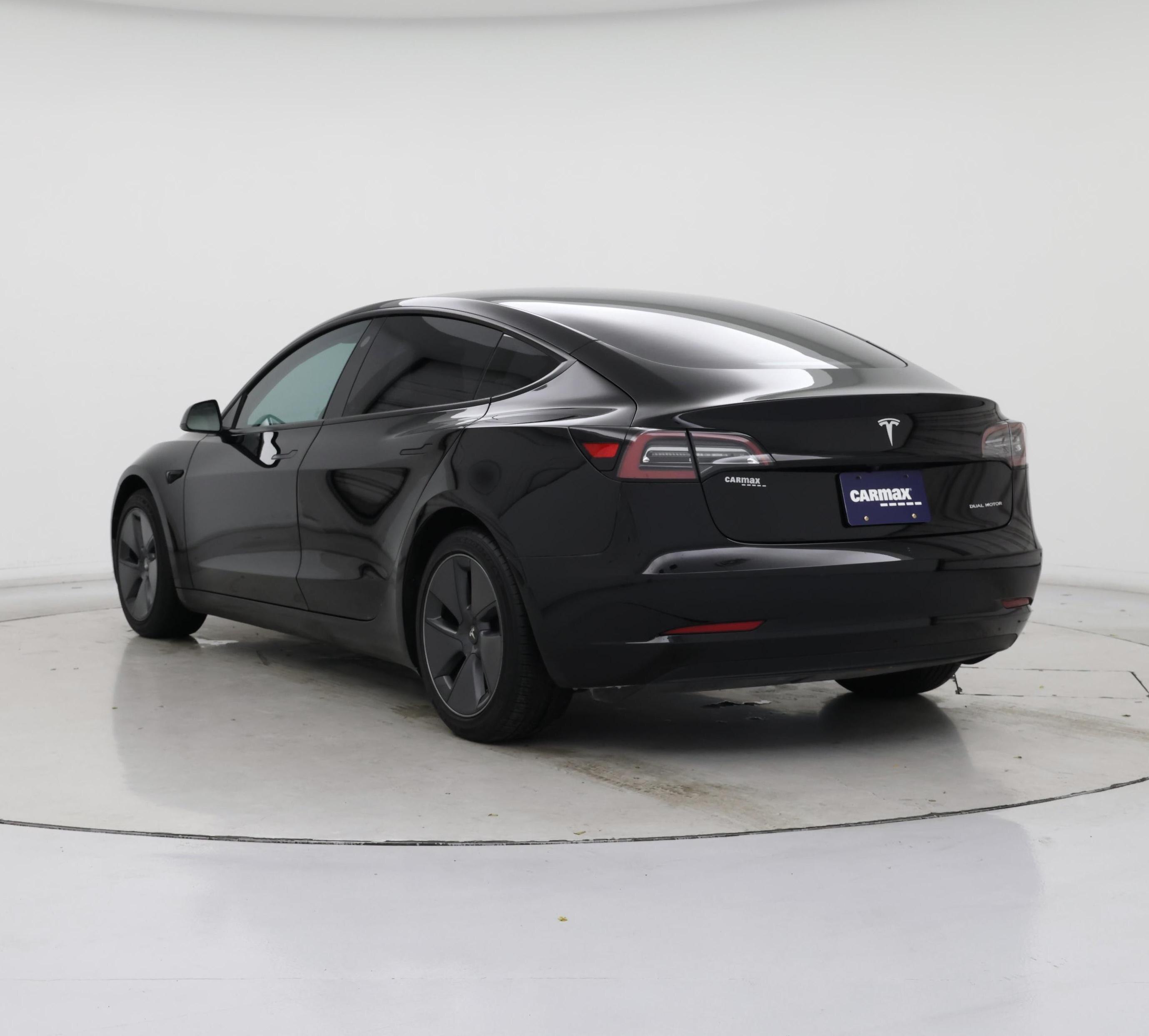 Thumbnail: 2022 Tesla Model 3 - 2