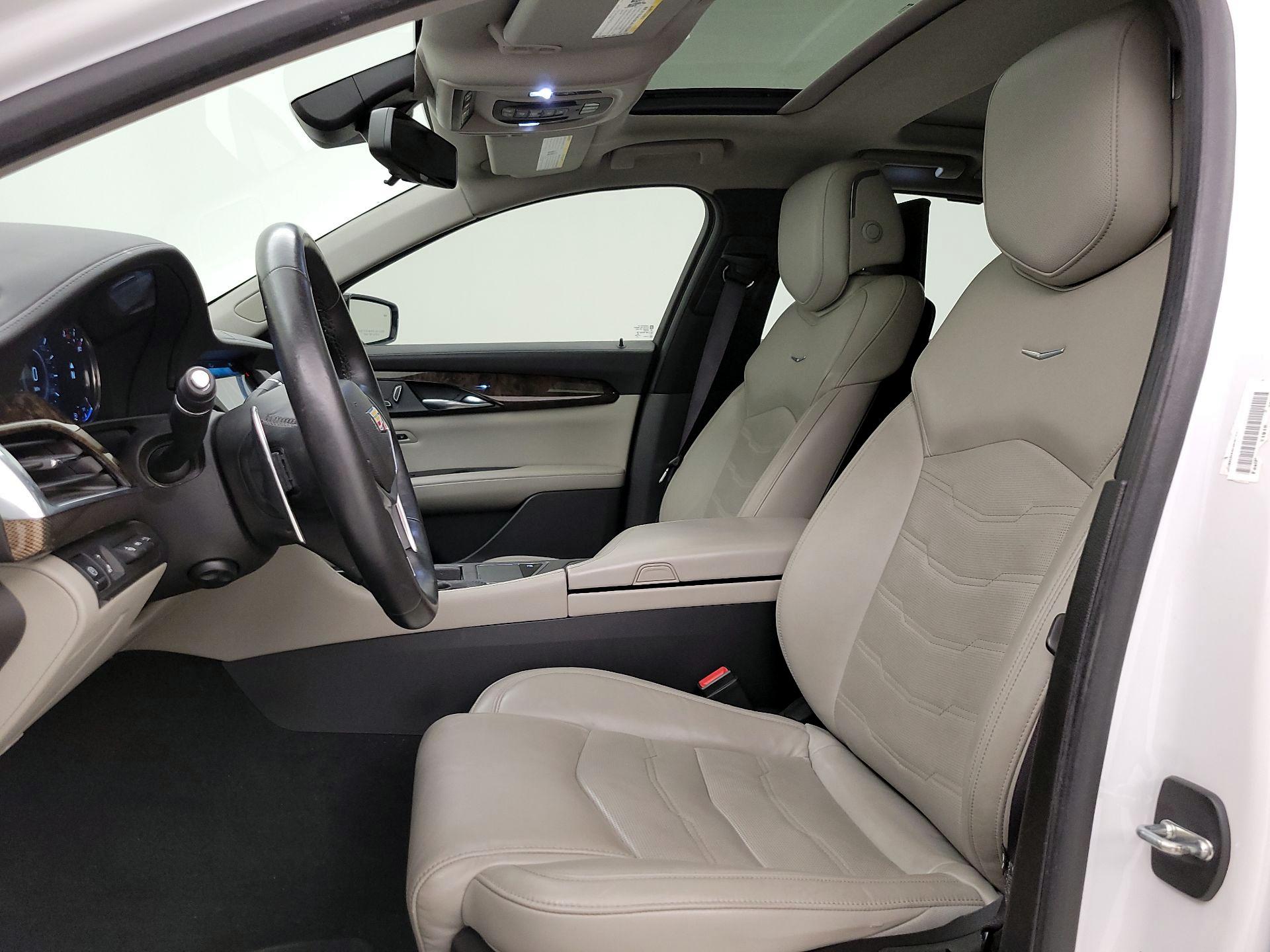 Thumbnail: 2016 Cadillac CT6 - 11