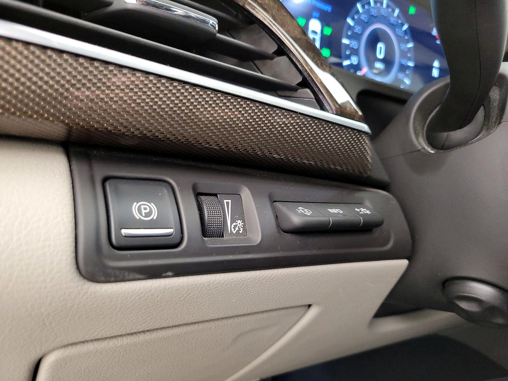 Thumbnail: 2016 Cadillac CT6 - 13